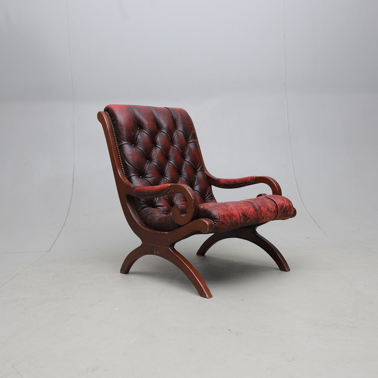 FÅTÖLJ, Chesterfield-modell, 1900-tal.