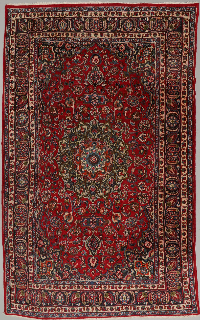 MATTA, orientalisk, ull. Old. Ca 313x253 cm.