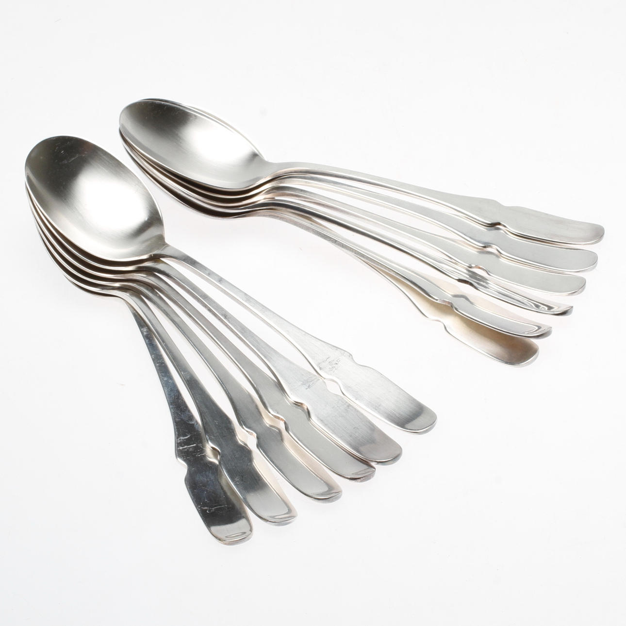 SKEDAR, 12 st, silver. "Sjösala", Sigurd Persson, GAB 1977, vikt ca. 548,5 gram.