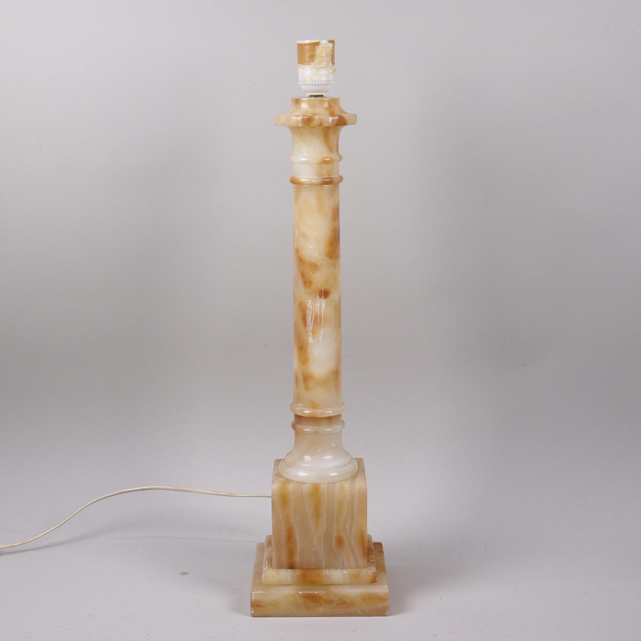 BORDSLAMPA, Italien, alabaster.