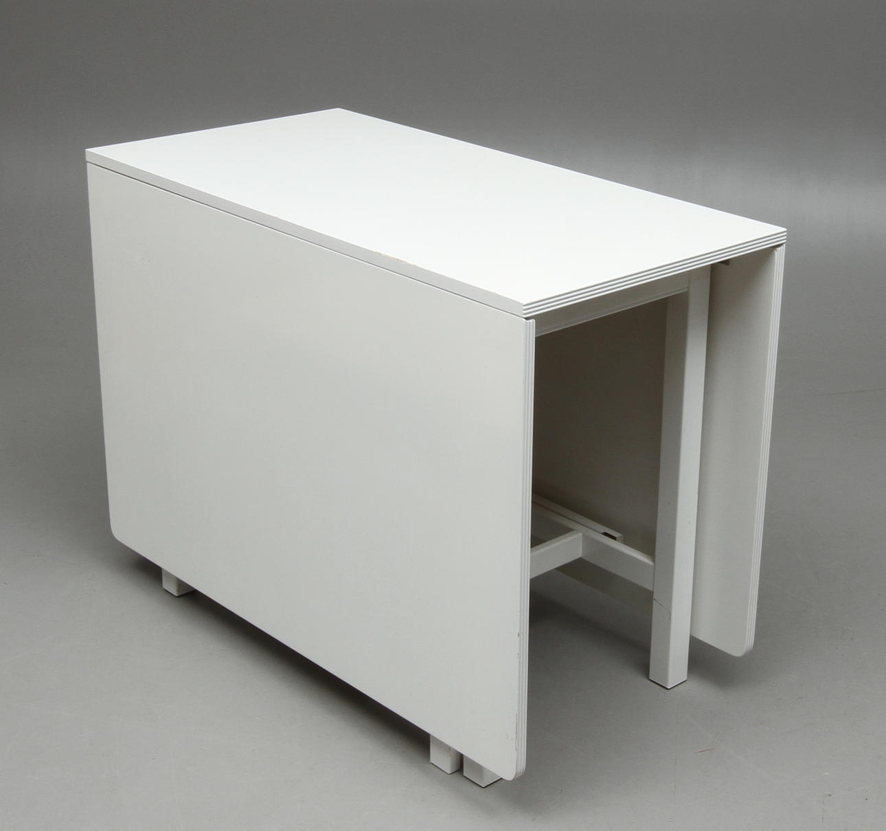 SLAGBORD, vitlackat, 19/2000-tal.