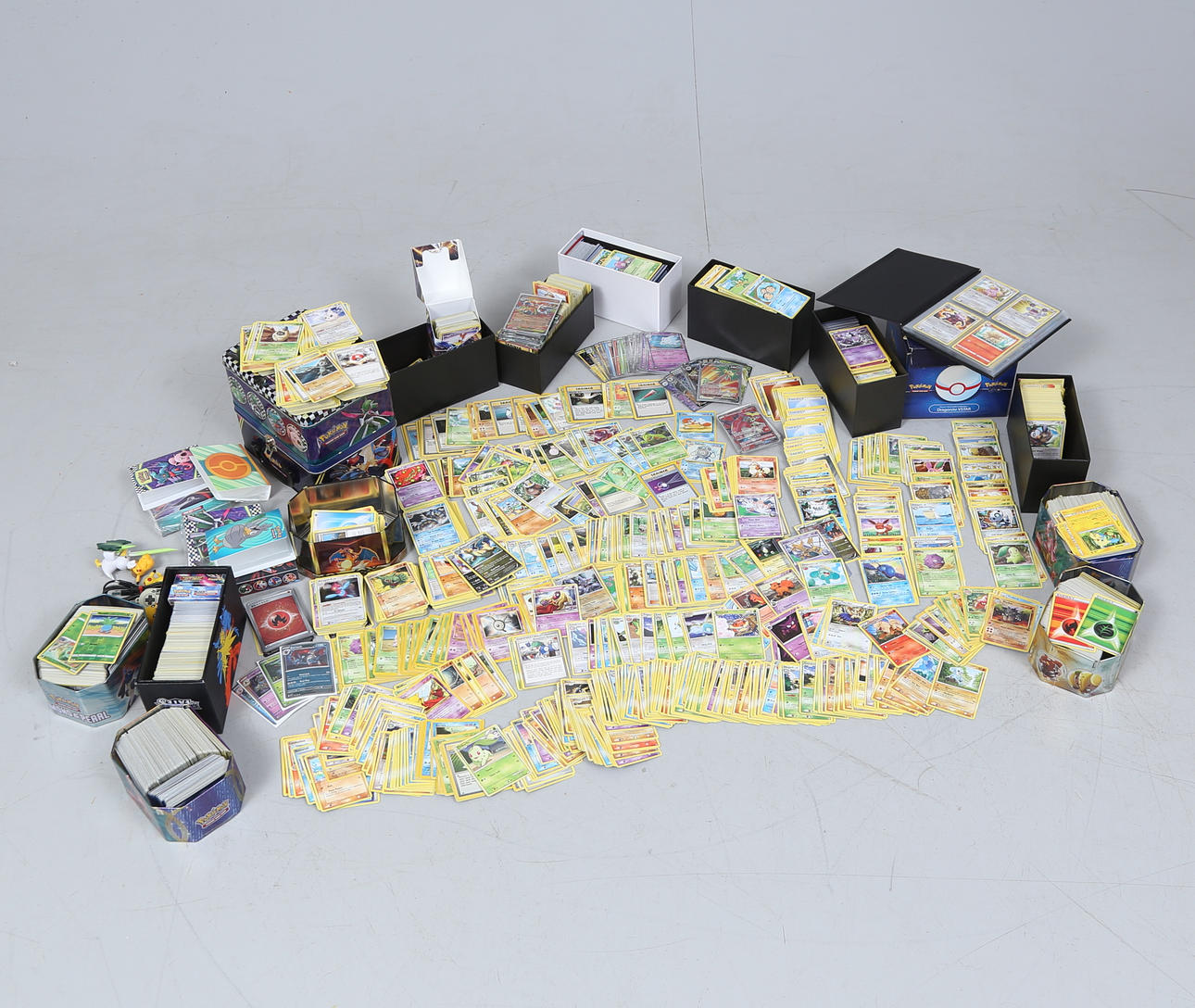 SAMLARBILDER, Pokémon, ca 7000 kort.