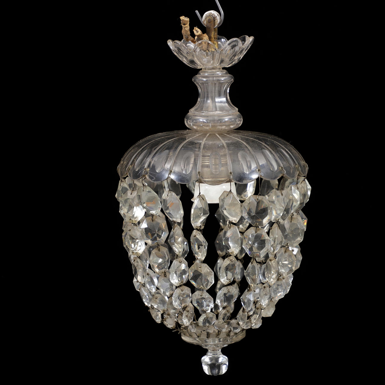 LJUSKRONA, glas, 1900-talets första hälft.
