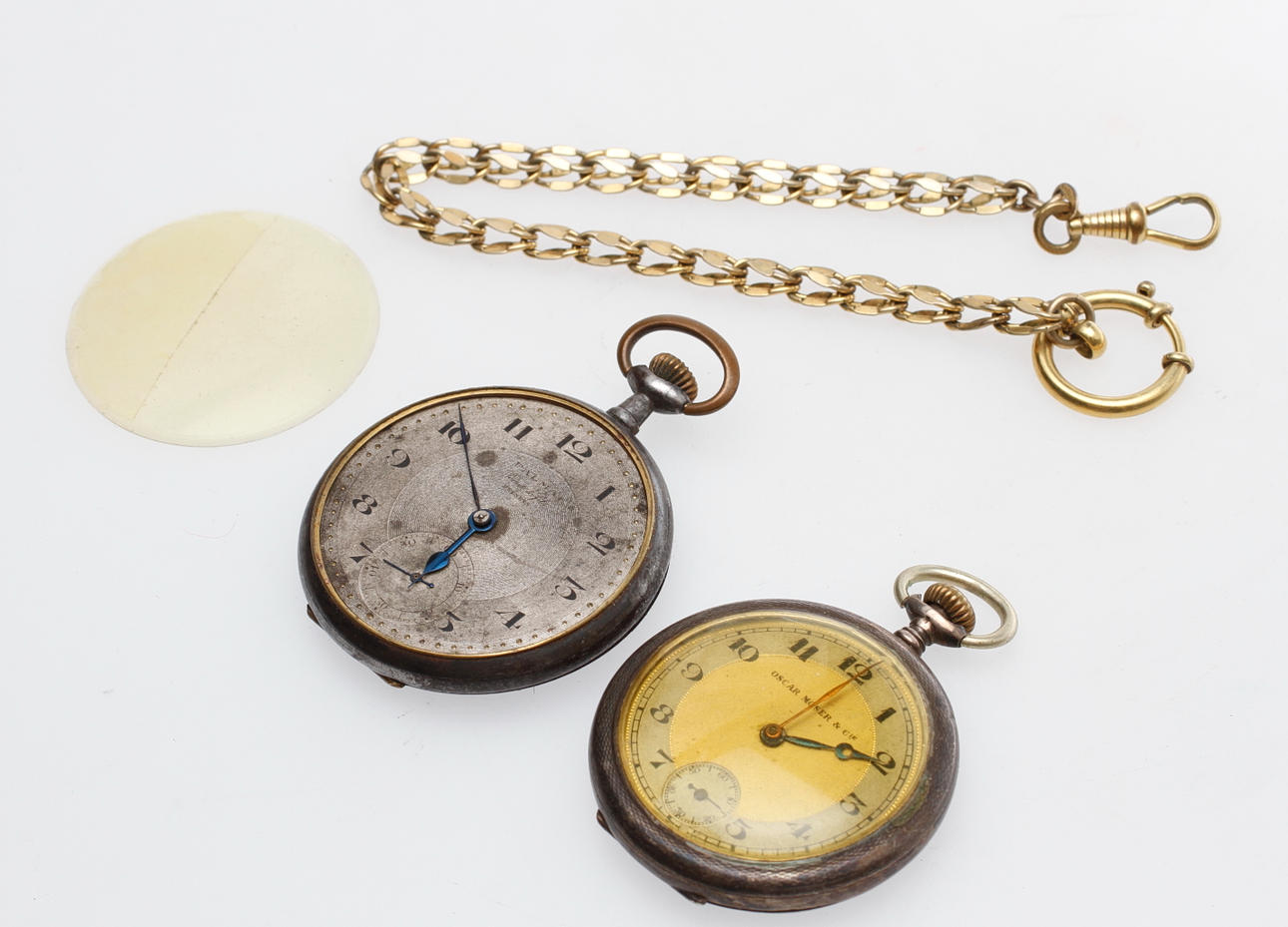 FICKUR, 2 st, bl.a. Oscar Moser, silver.