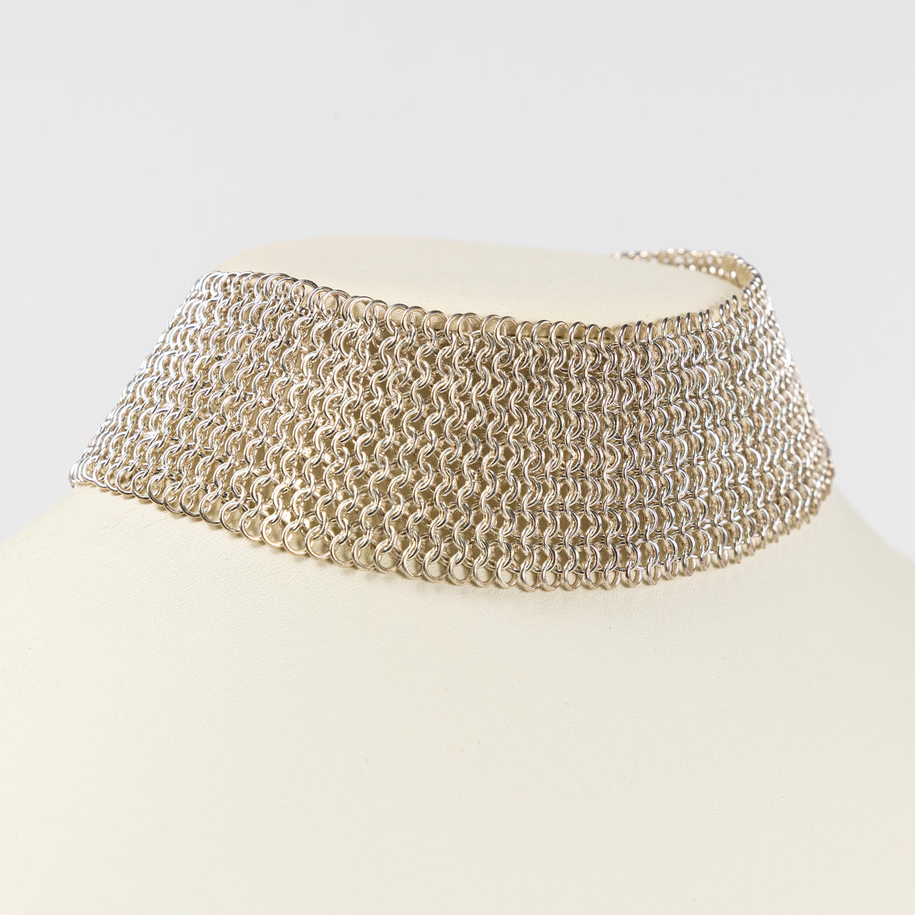 HALSBAND. Silver.