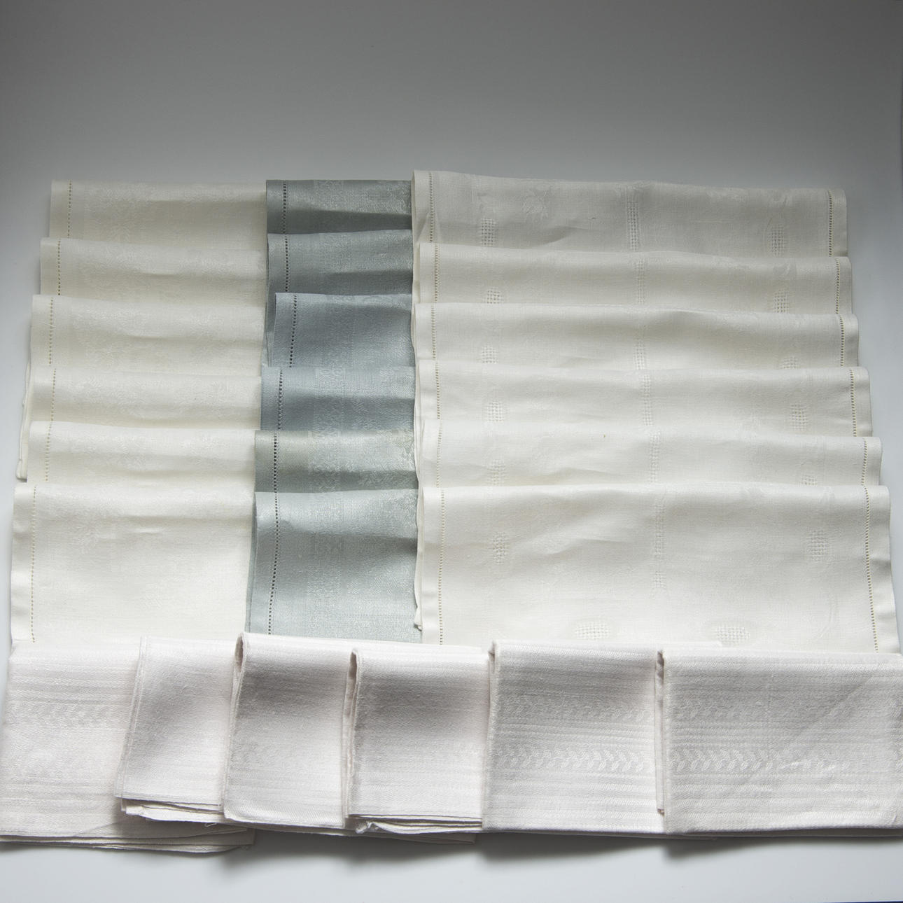 SERVETTER SAMT HANDDUKAR, linne.