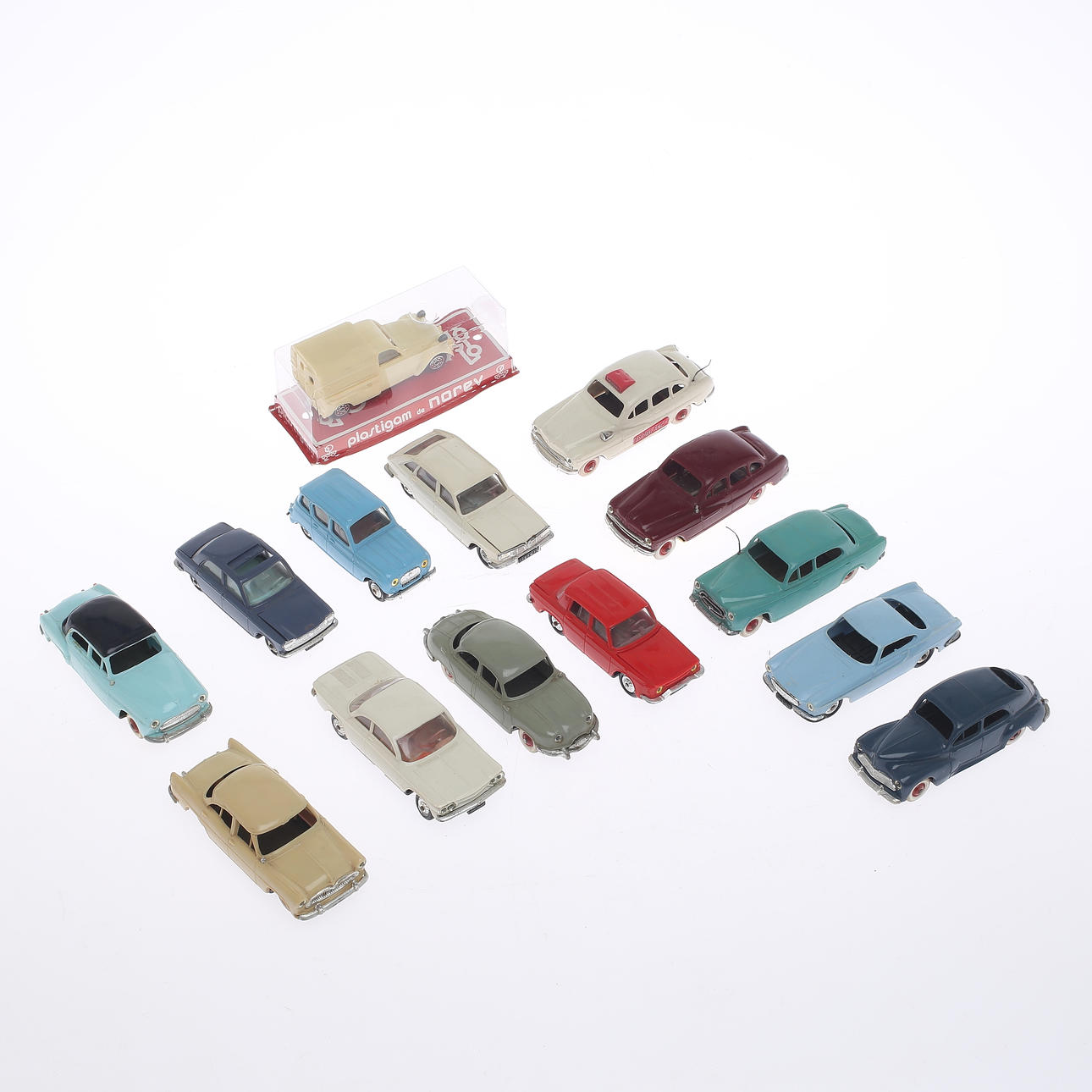 14 NOREV modelbiler. En original æske.