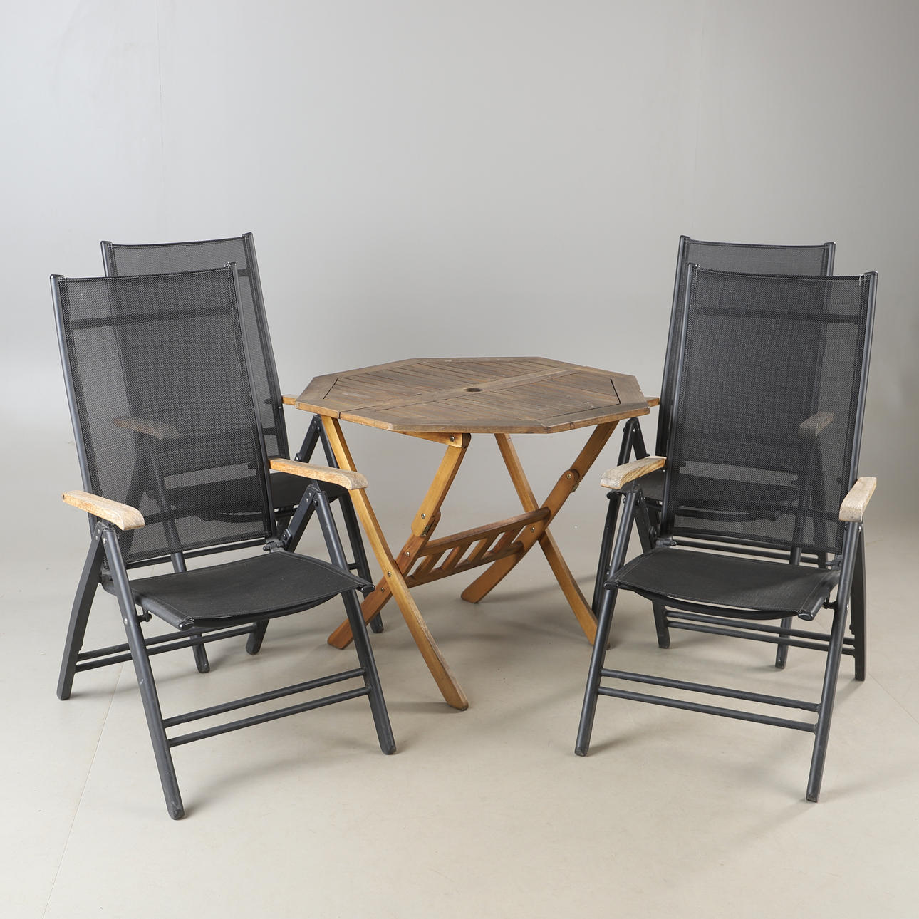 HAVEMØBLER, 5 dele, metal og teak, moderne.