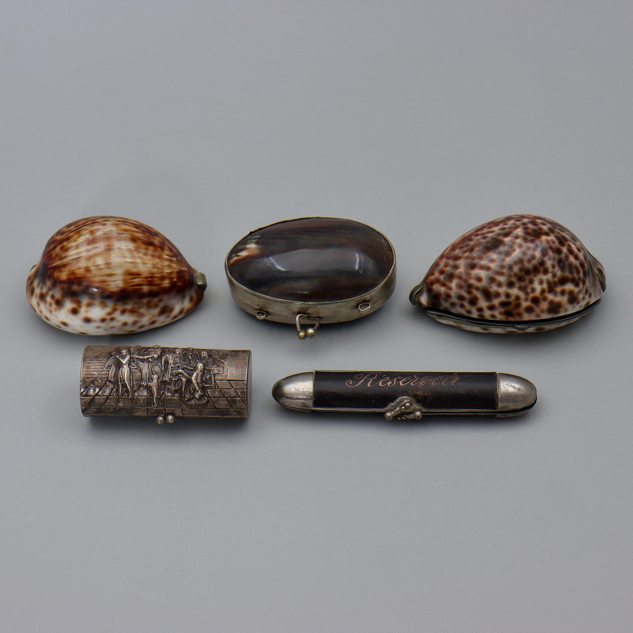 LOCKDOSOR / CIGARRETUI, 5 DELAR.