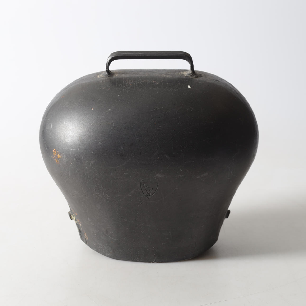 KOSKÄLLA, metall, 1900-tal.