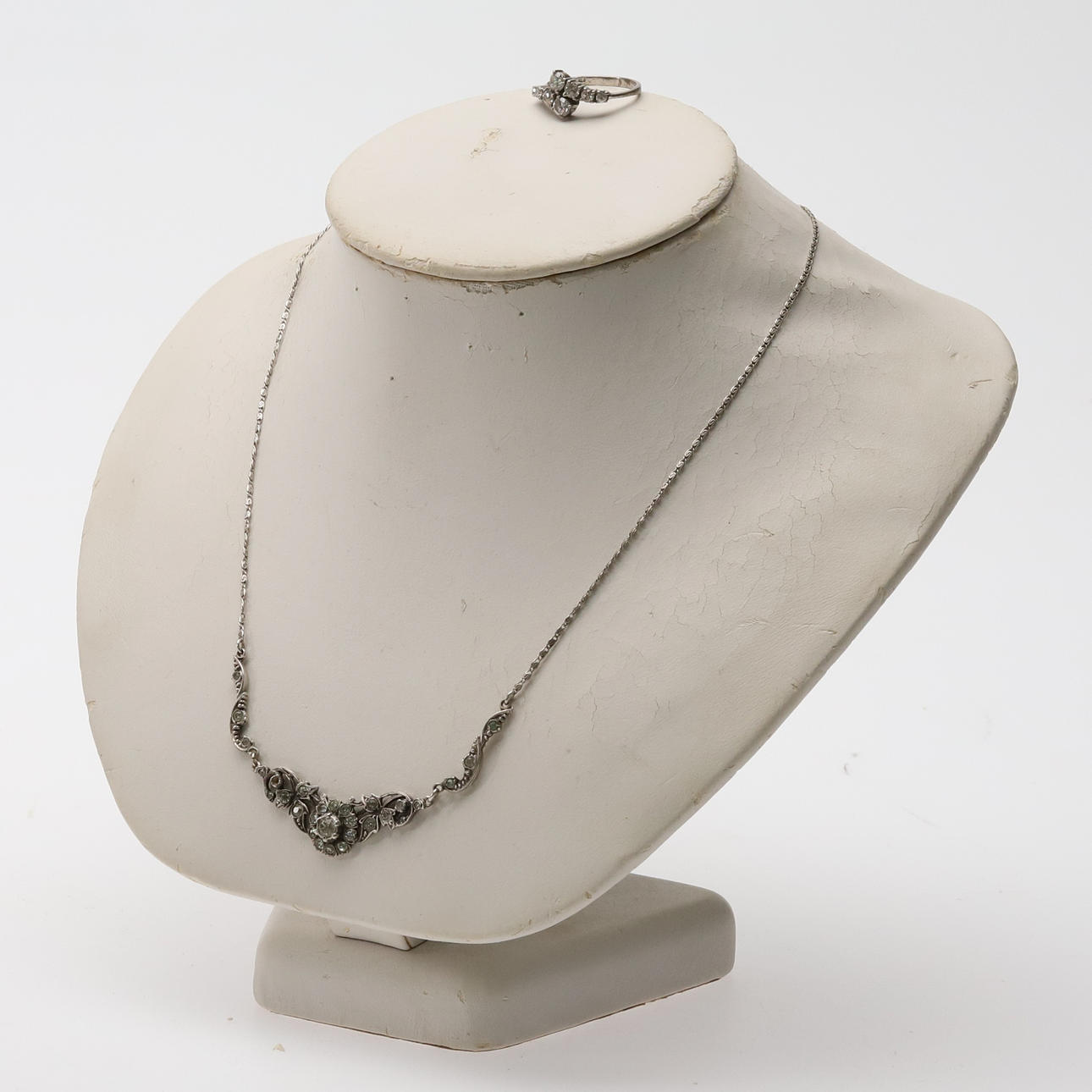 COLLIER och RING. Sterling silver.