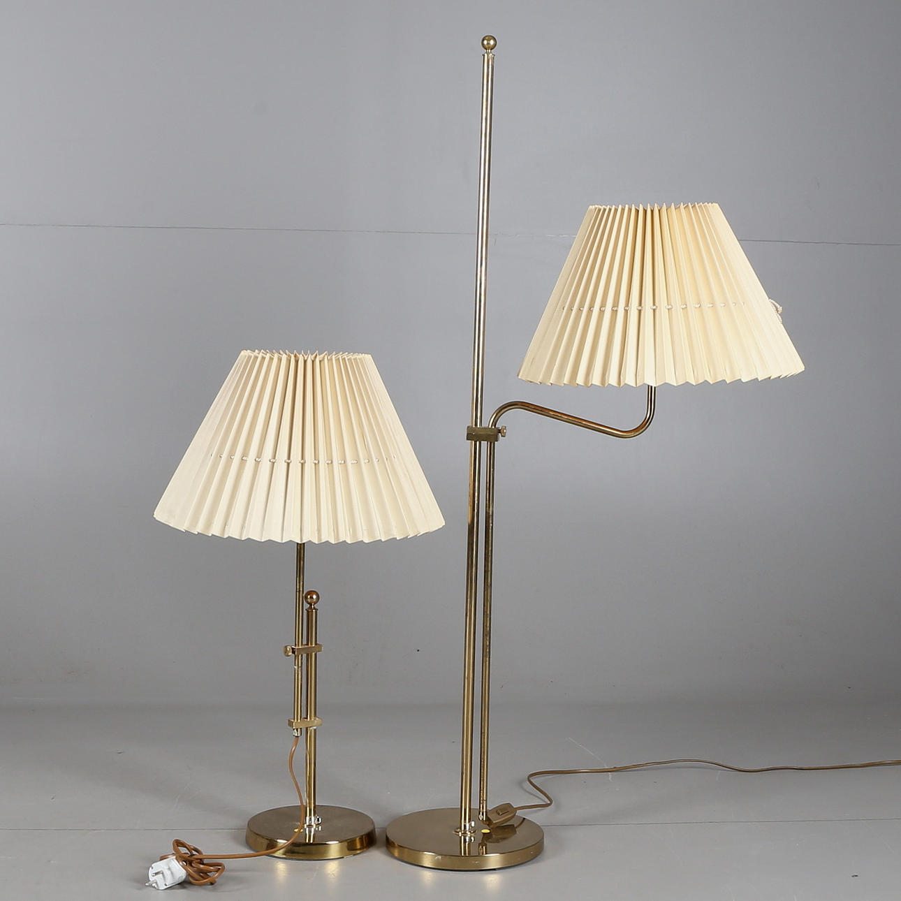 GOLVLAMPA samt BORDSLAMPA, Bergboms, B-131 samt G-132, 1900-tal.