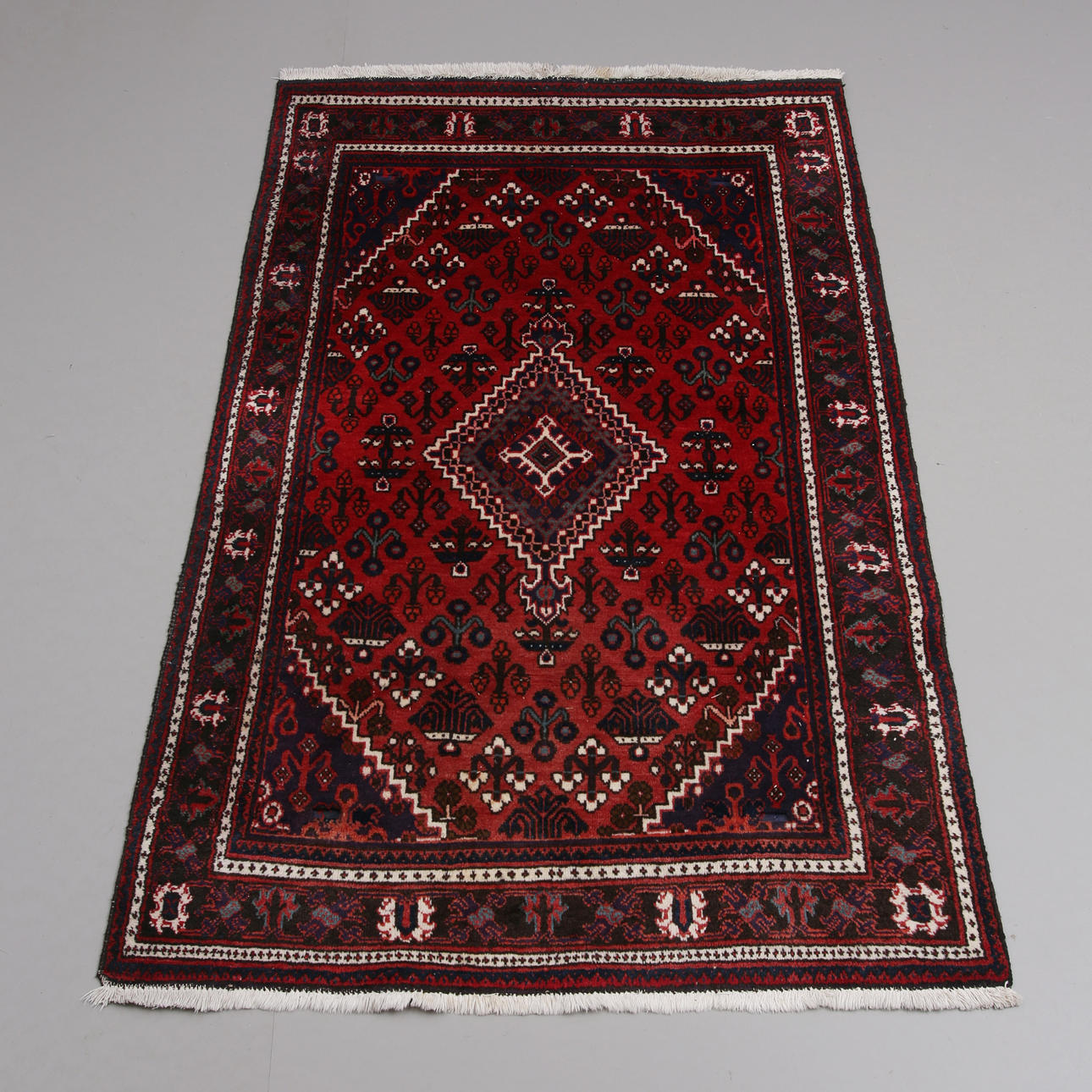 ORIENTALISK MATTA, ca 210 x 125 cm.