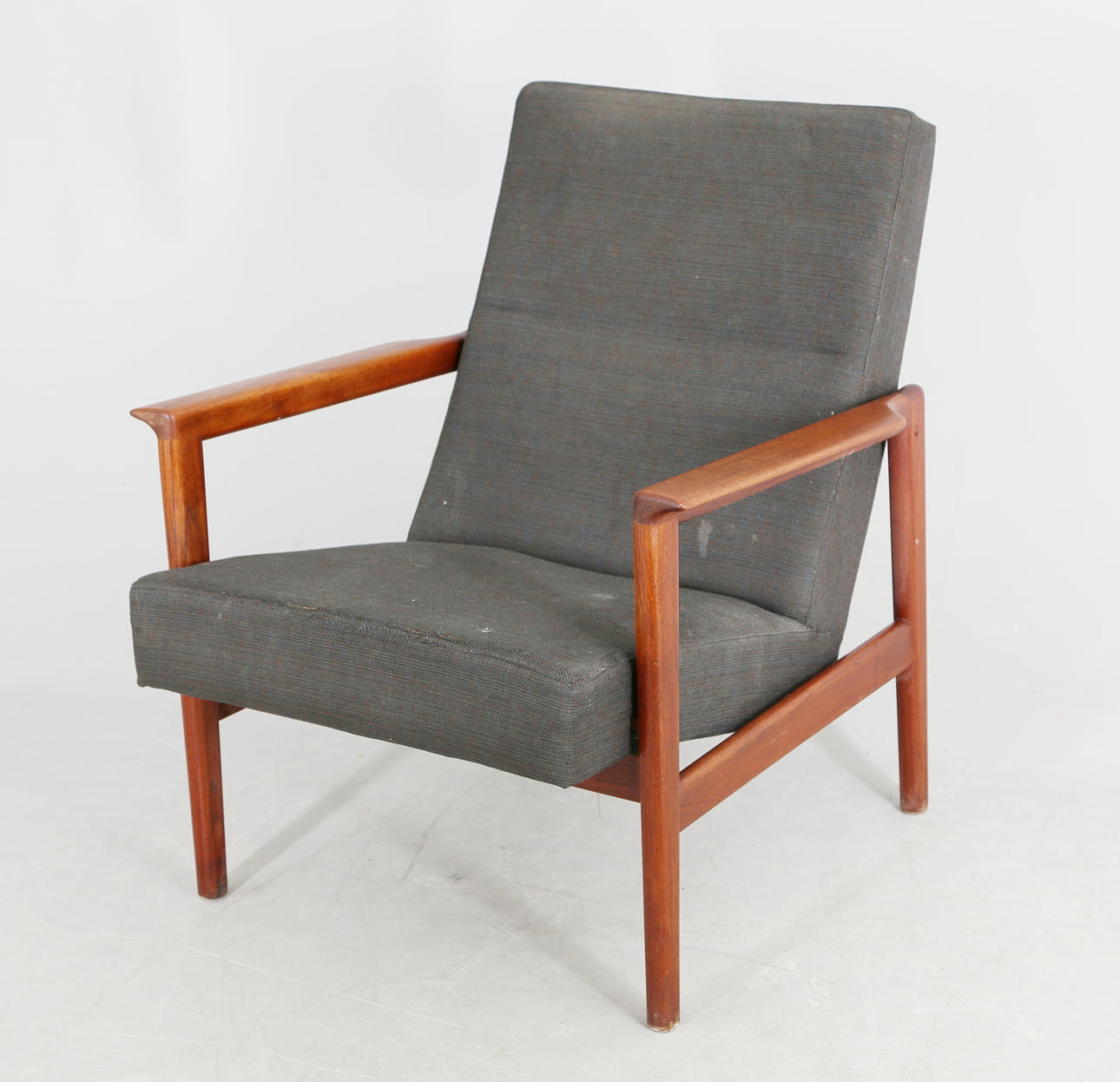 FÅTÖLJ, teak, möjligen Danmark, 1900-talets mitt.