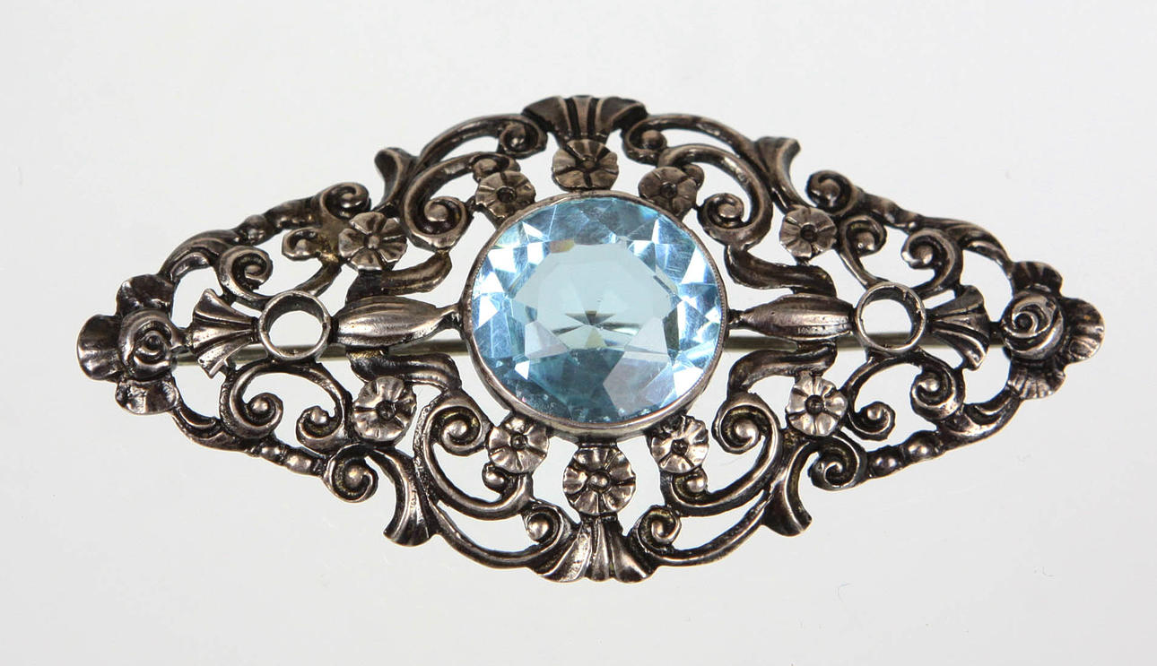 BROSCH, SILVER 935, OMKRING 1925.