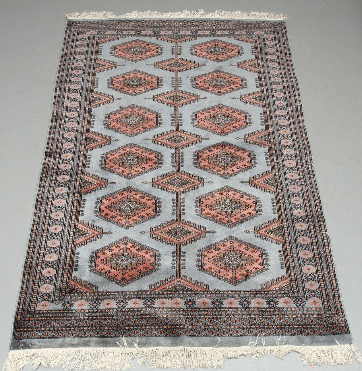 MATTA, orientalisk, ca 206 x 137 cm.