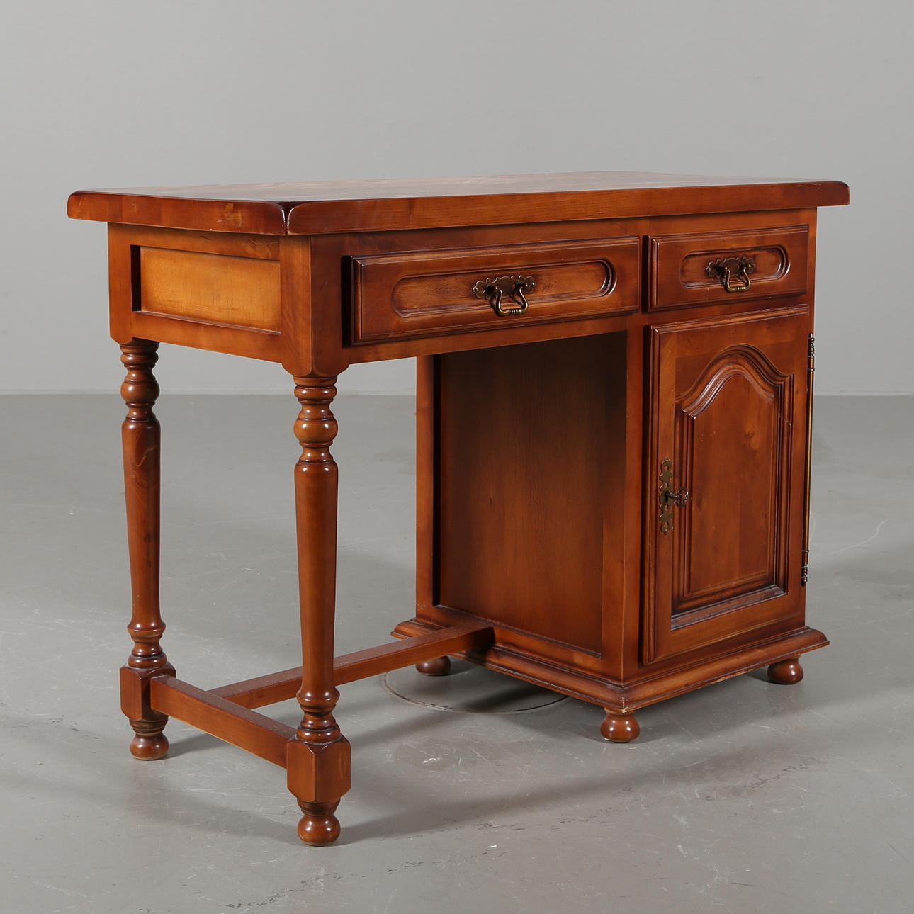 SKRIVBORD, Frankrike, 1900-talets andra hälft.