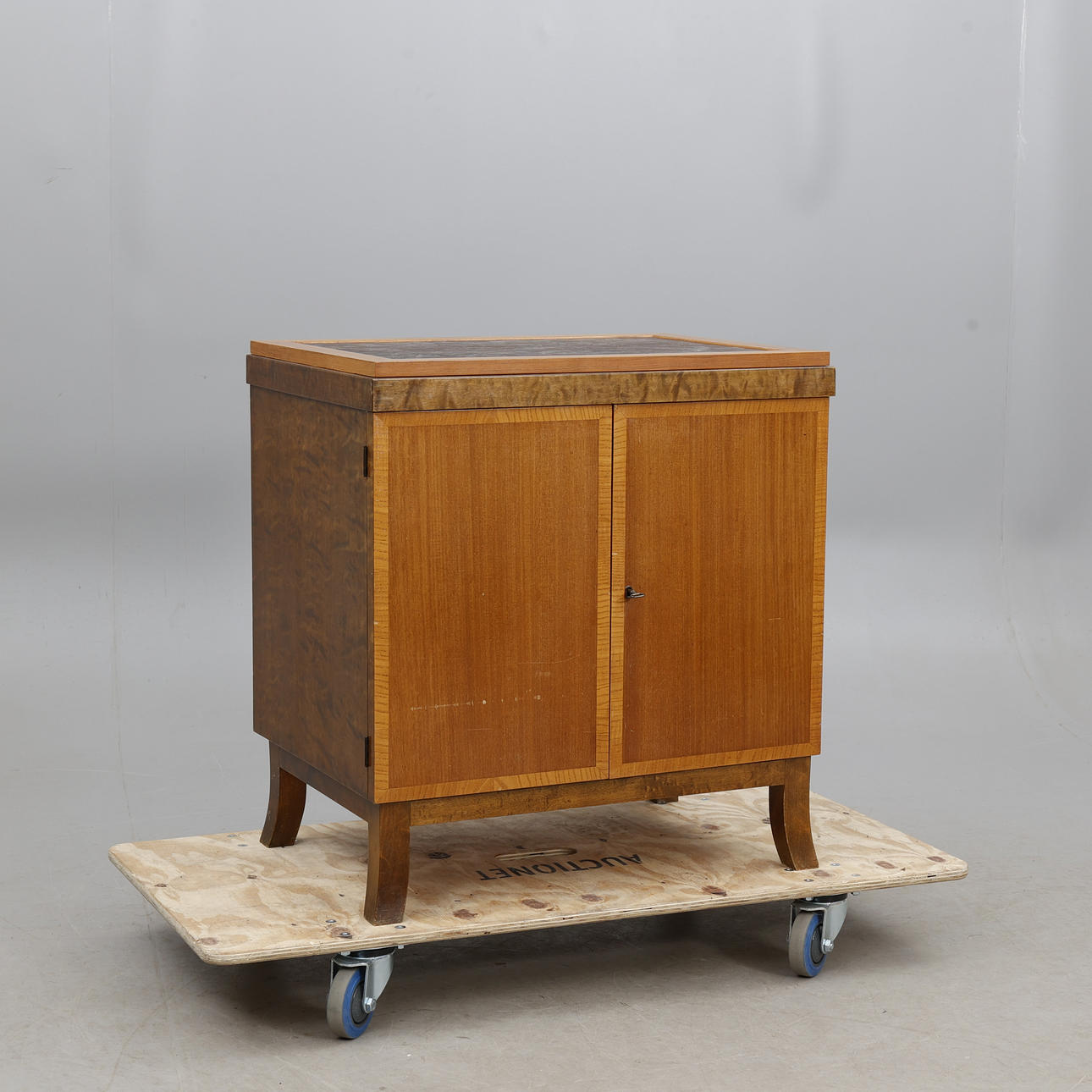 SKÅP med löstagbar " bricka ", art deco.