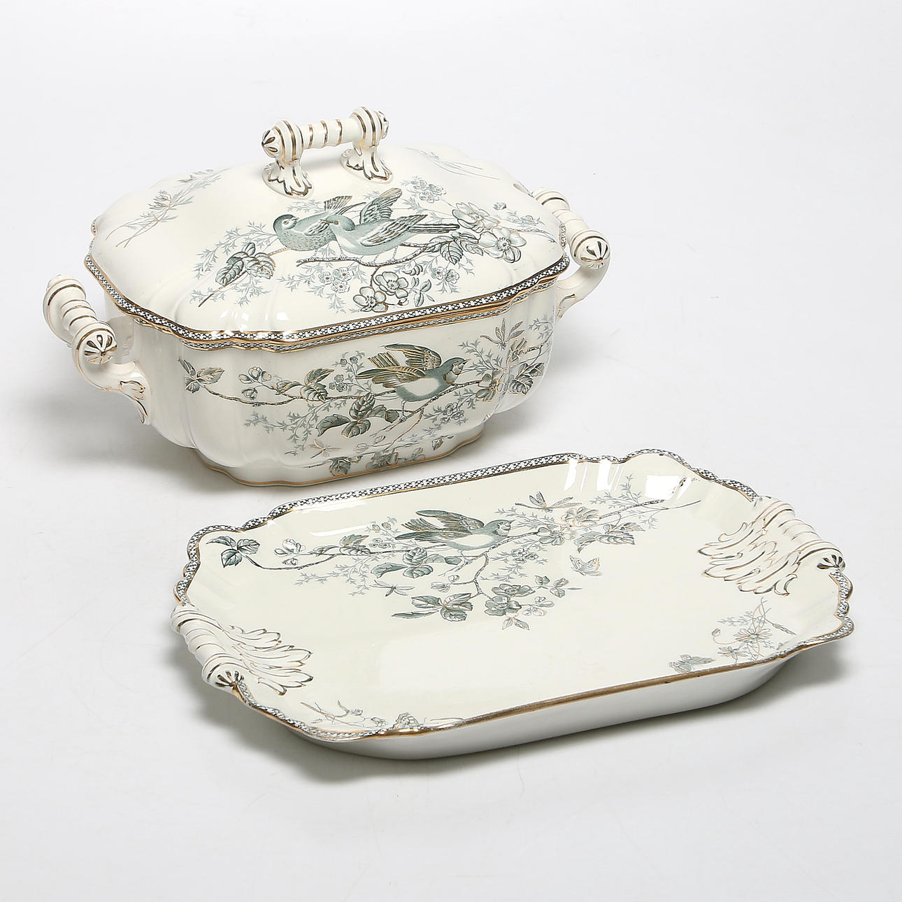 TERRIN med FAT, flintgods, "Wexiö" guld, Gustavsberg, omkring sekelskiftet 18/1900.