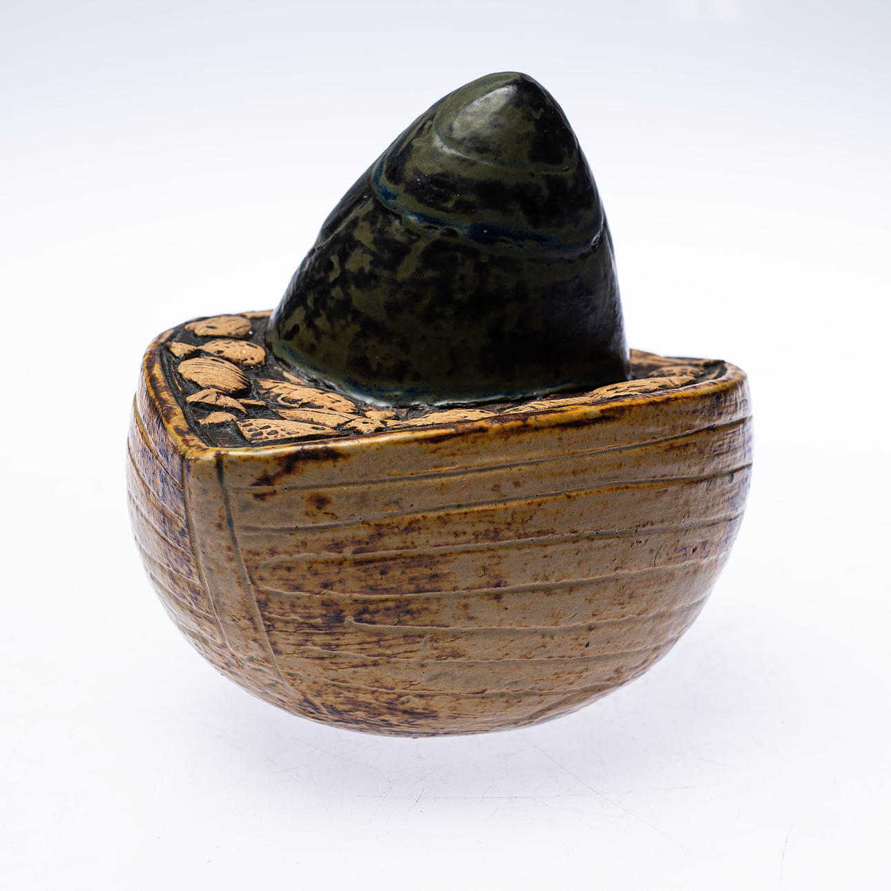 LISA LARSON. Figurine, stoneware, 