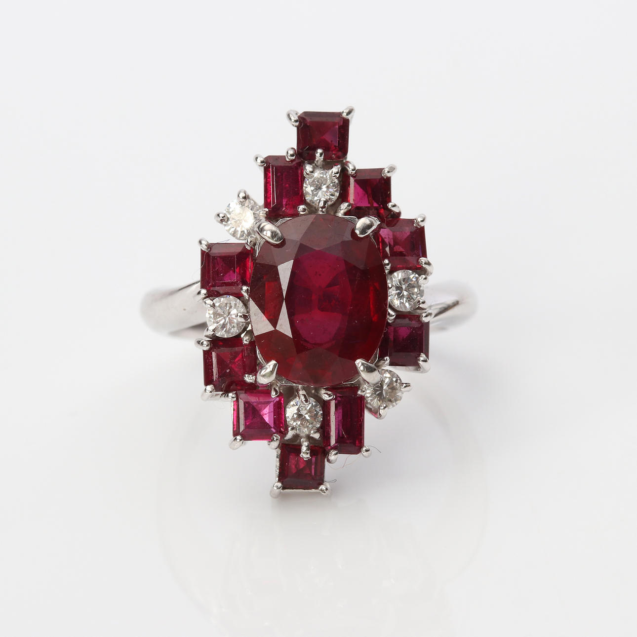 RUBIN & DIAMANTRING Pt, 9,8 g.