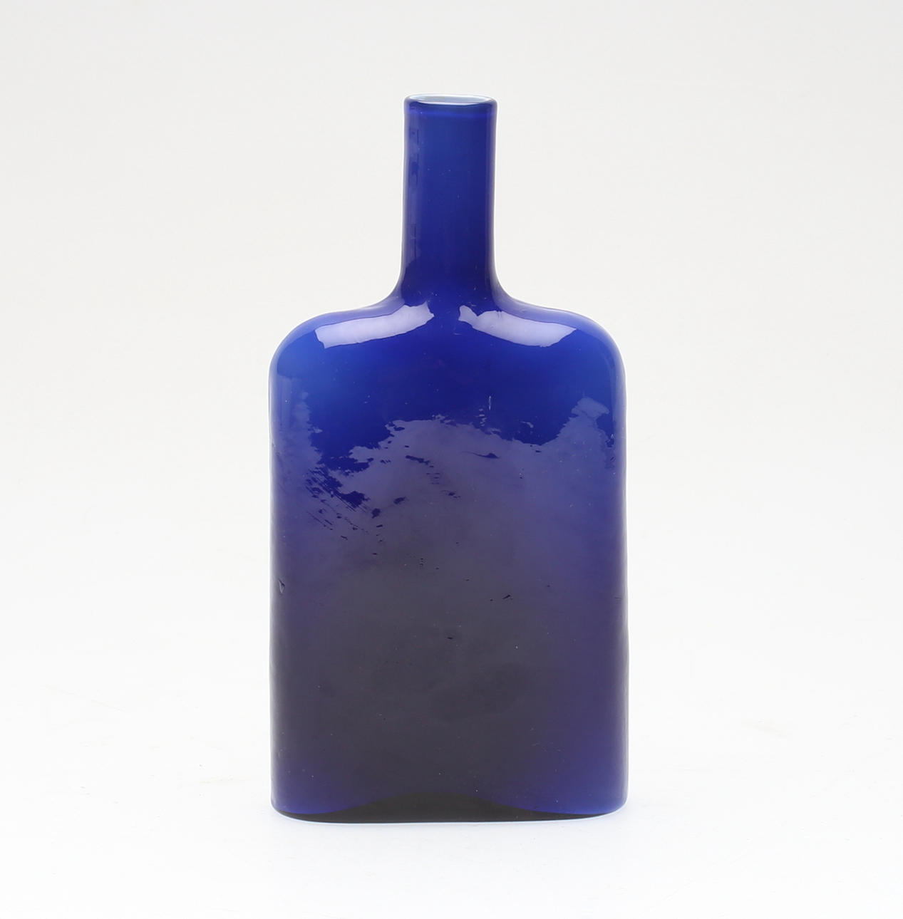 OIVA TOIKKA. Flaska, glas, Notsjö Glasbruk.