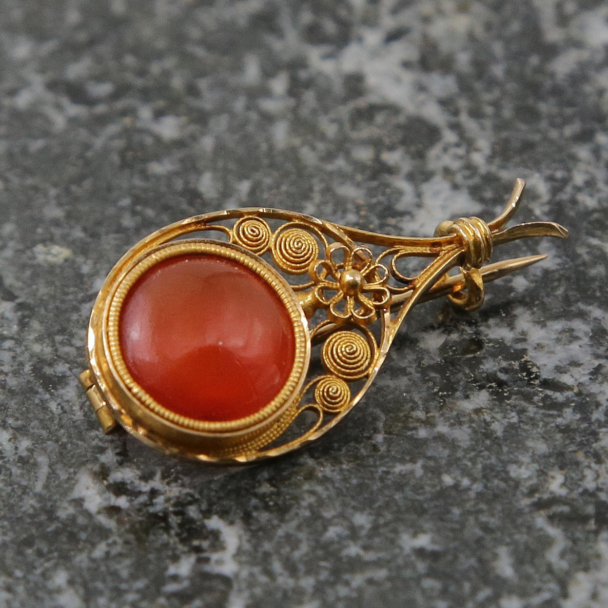 BROSCH, 18K GULD, 1904.