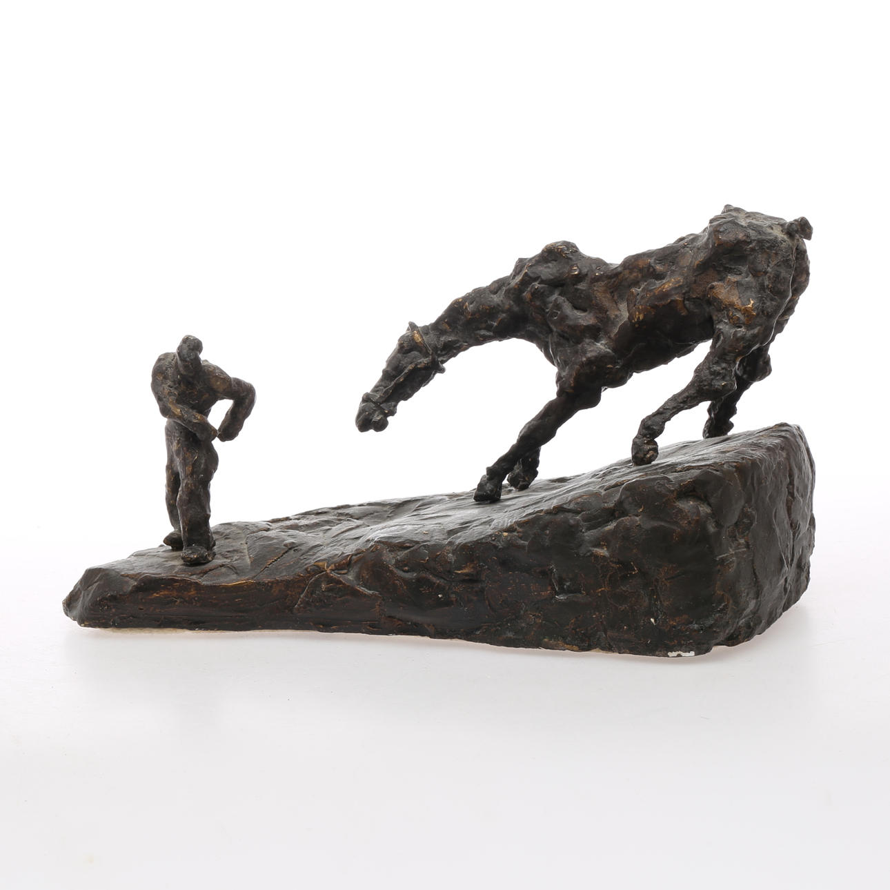 MARYLYN GIEROW. Skulptur, häst och man, patinerat gips, signerad samt daterad -81.