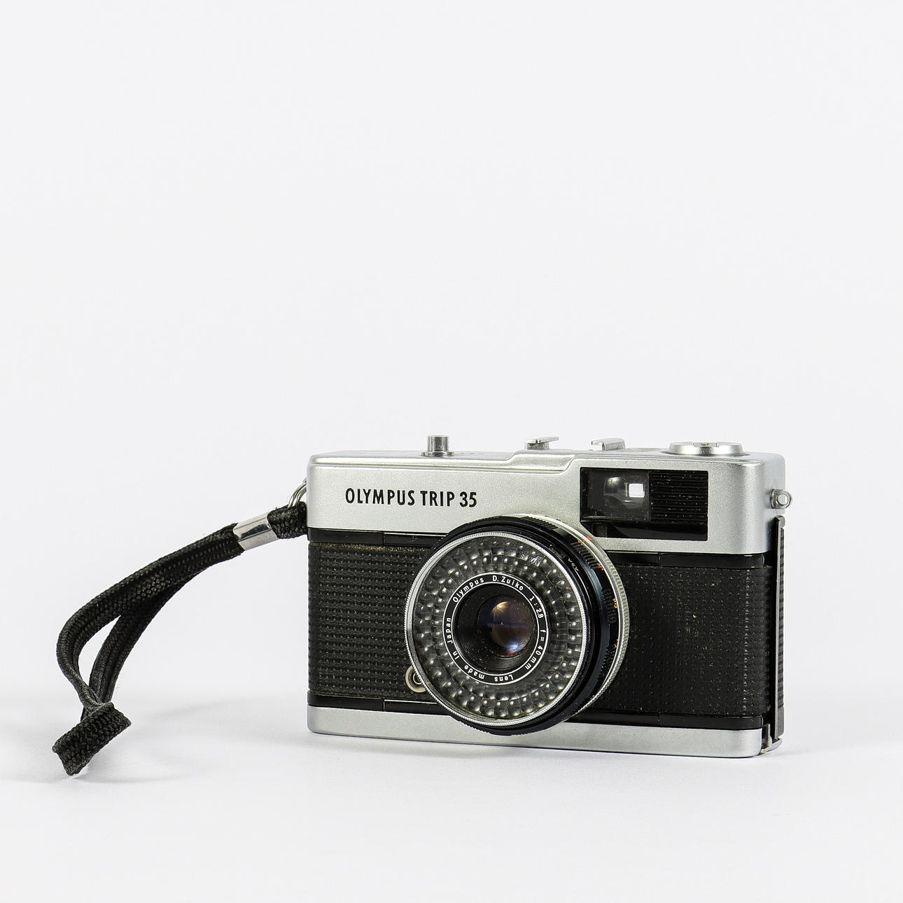 KAMERA Olympus Trip 35.