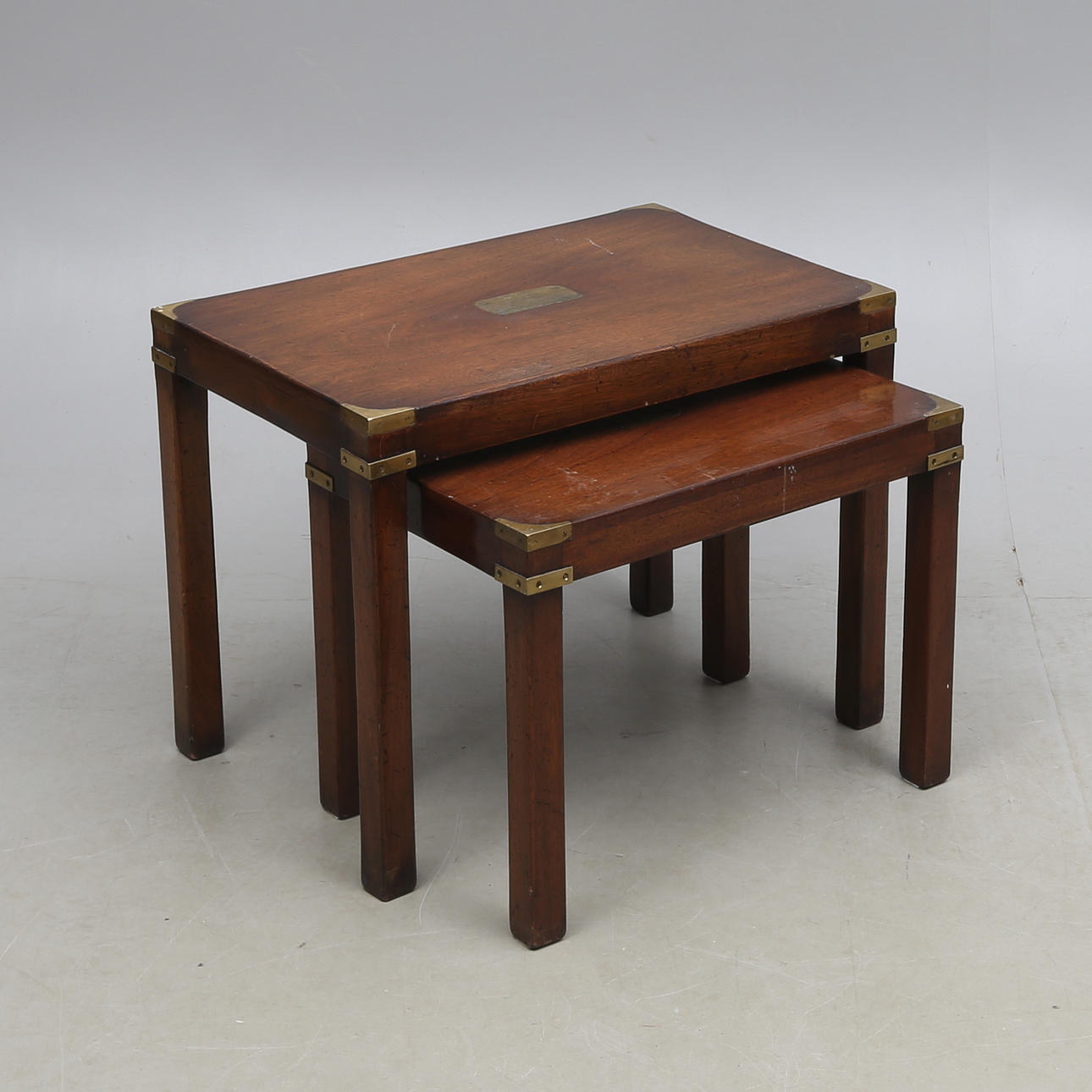 SATSBORD, 2 delar, Nordiska kompaniet, England, 1900-tal.