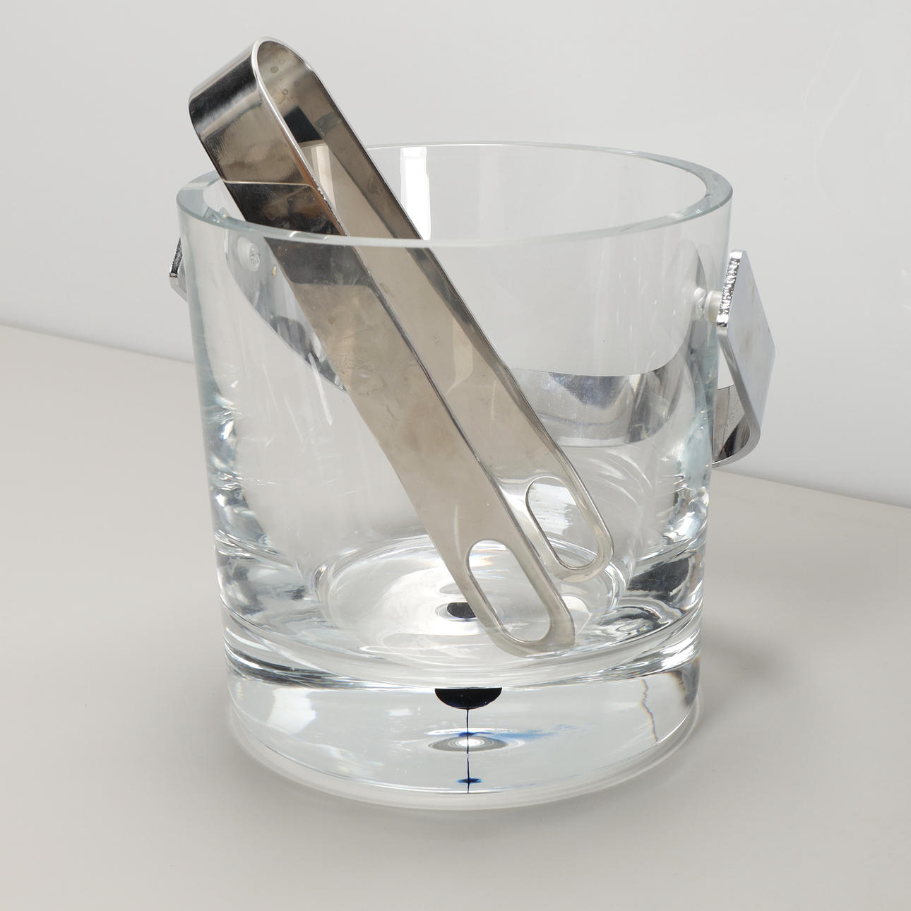 ERIKA LAGERBIELKE. Ishink, glas, Intermezzo, Orrefors.