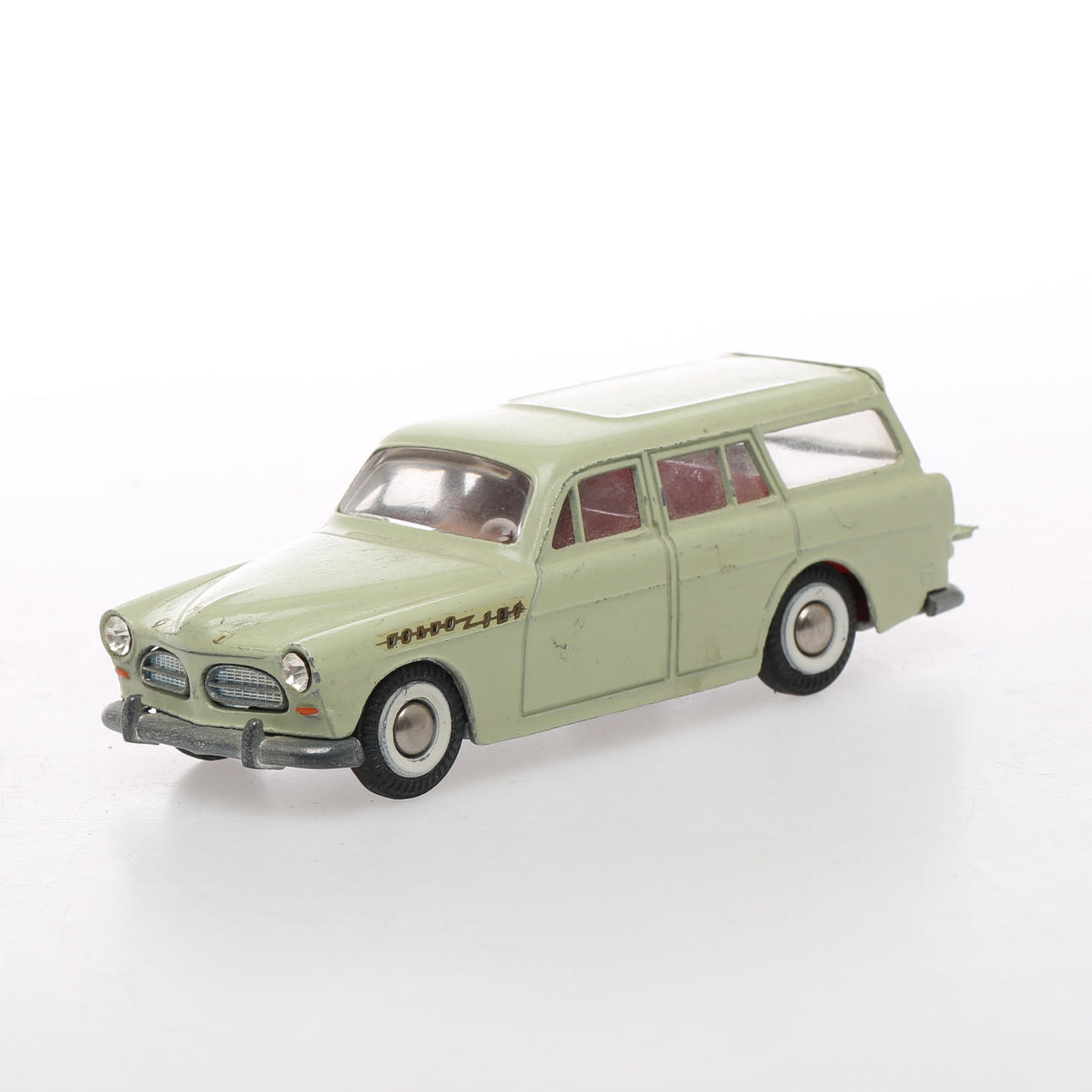 TEKNO 830 VOLVO 221 Amazon kombi.