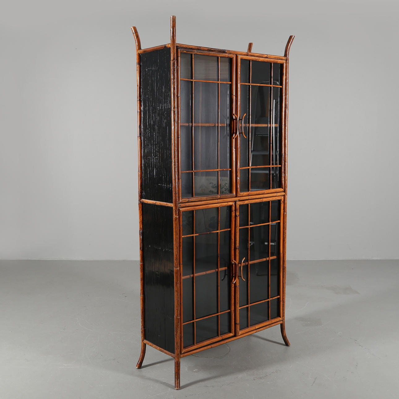 VITRINSKÅP, bambu, kolonialstil, modern tillverkning.