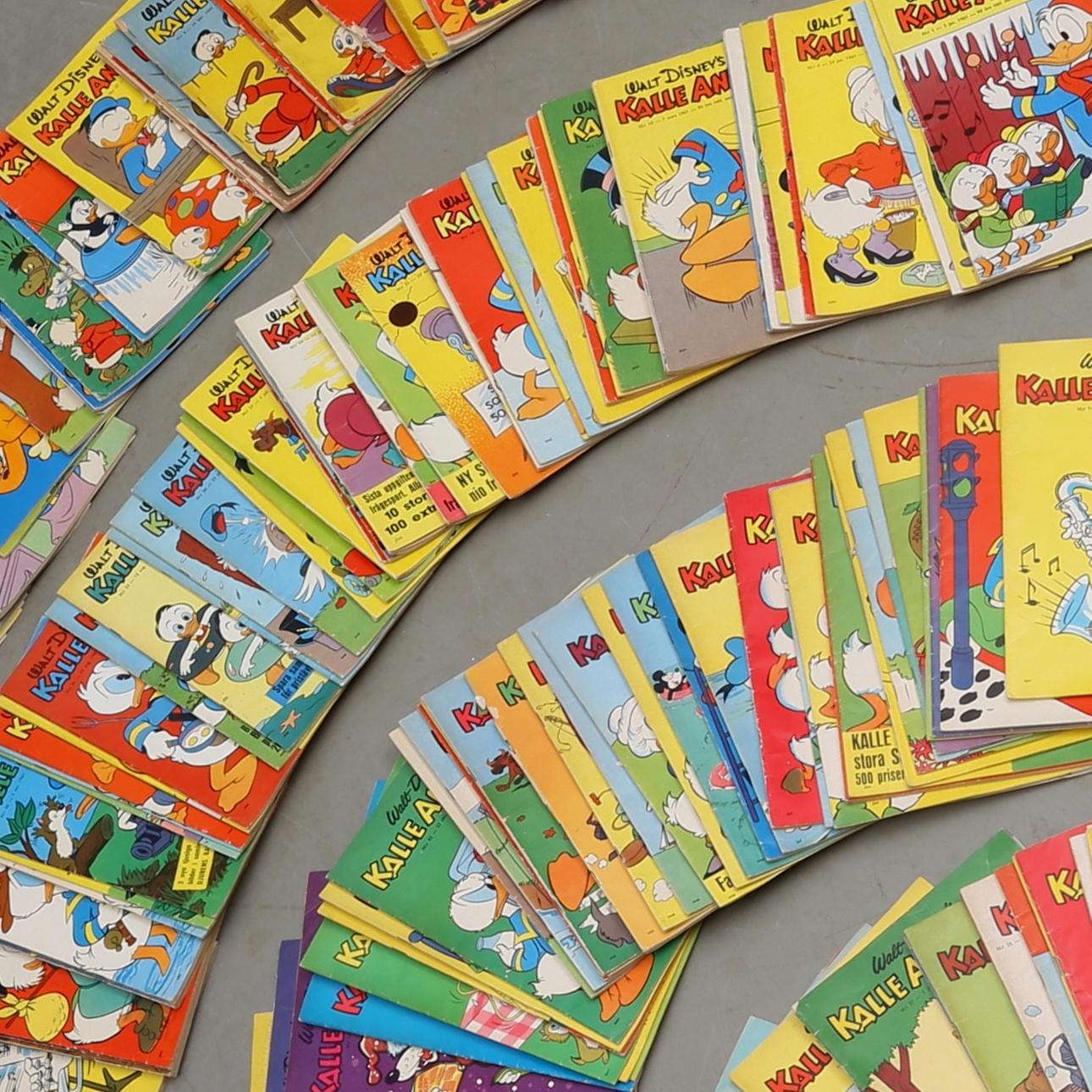 KALLE ANKA & CO, Walt Disneys serier, ca 200 st, årgångar 1960-1963.
