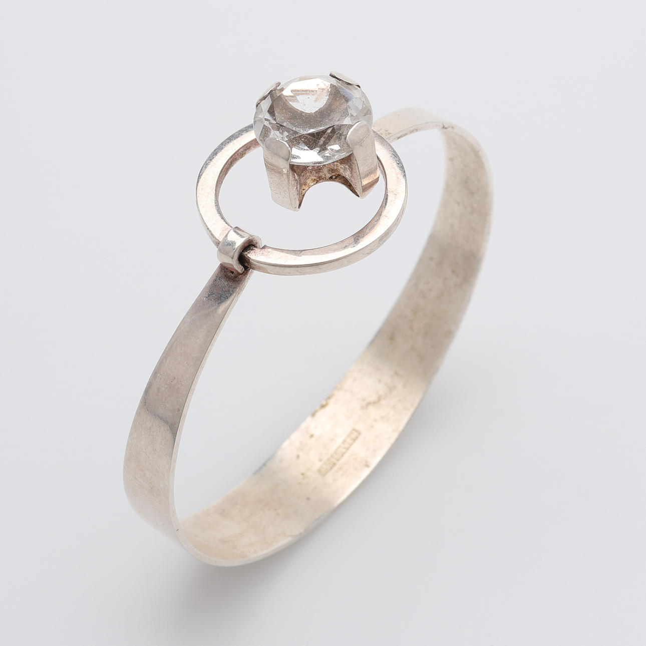 ARMRING, SILVER MED BERGKRISTALL.