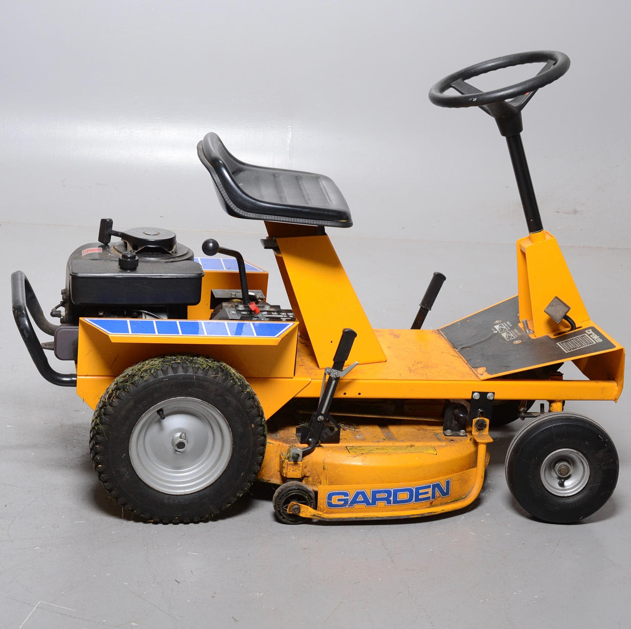 ÅKGRÄSKLIPPARE, Stiga.