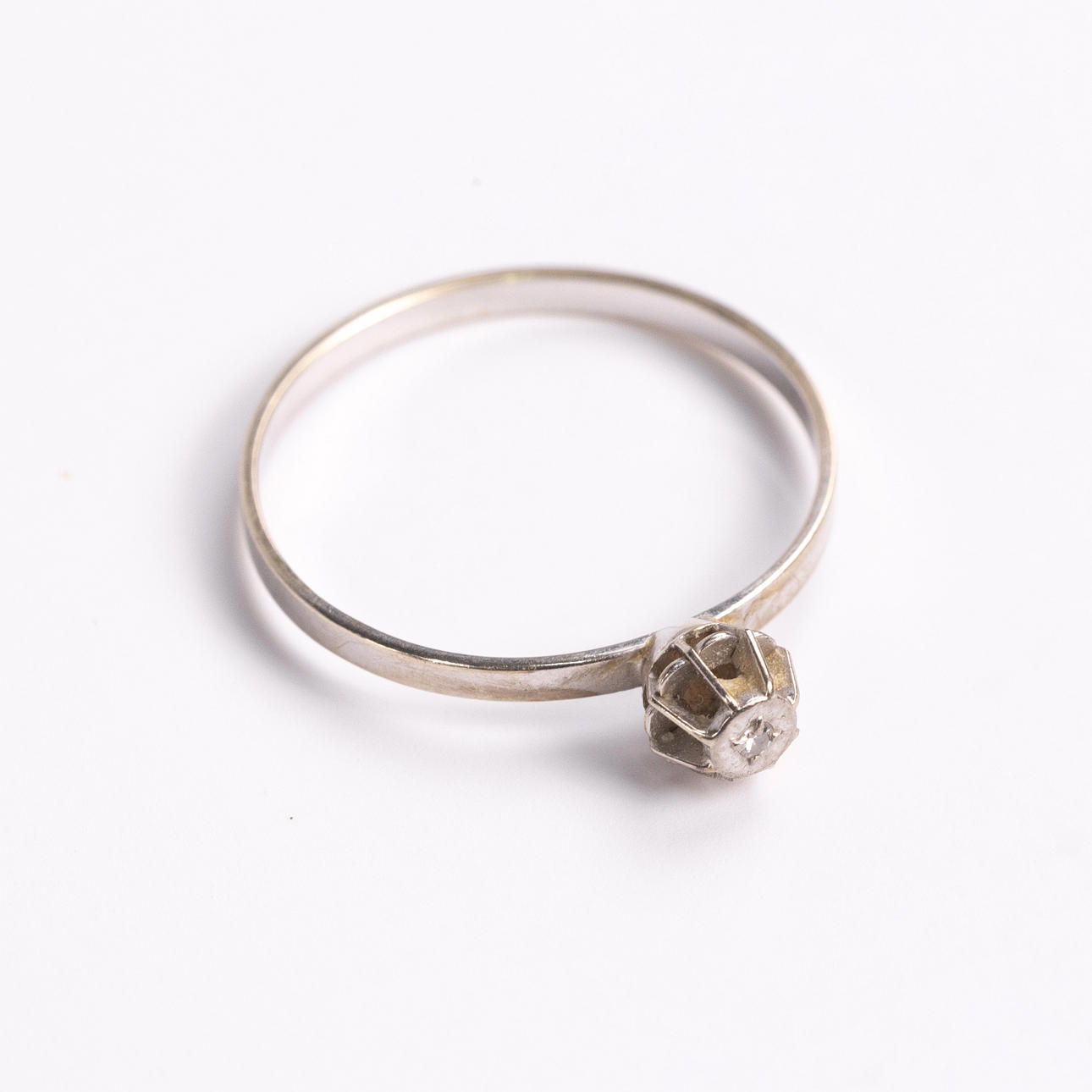 RING, 18k vitguld, diamant 0,10 ct.