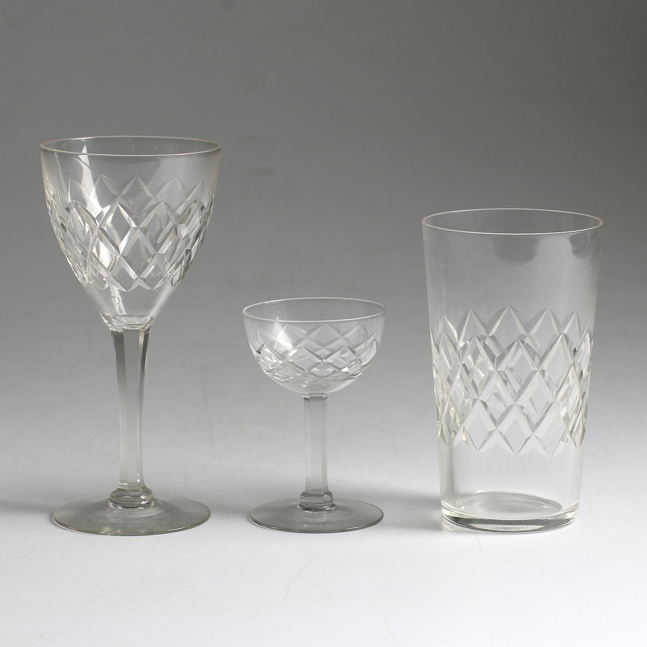 VINGLAS, ÖLGLAS, LIKÖRGLAS, 10 delar, "Bror", 1900-tal.