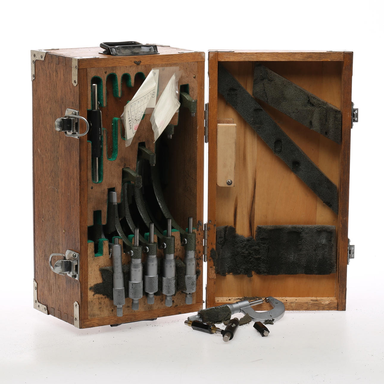 MIKROMETER, Mitutoyo, Japan.