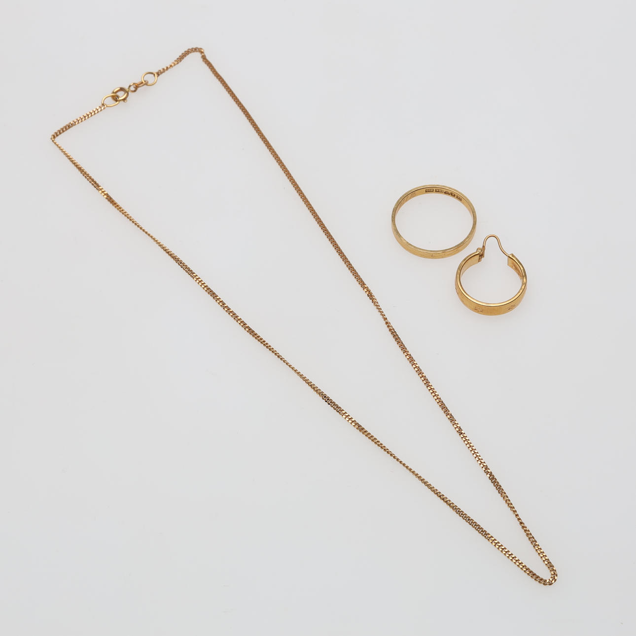 PARTI GULD 18K vikt ca 8,5 gram.