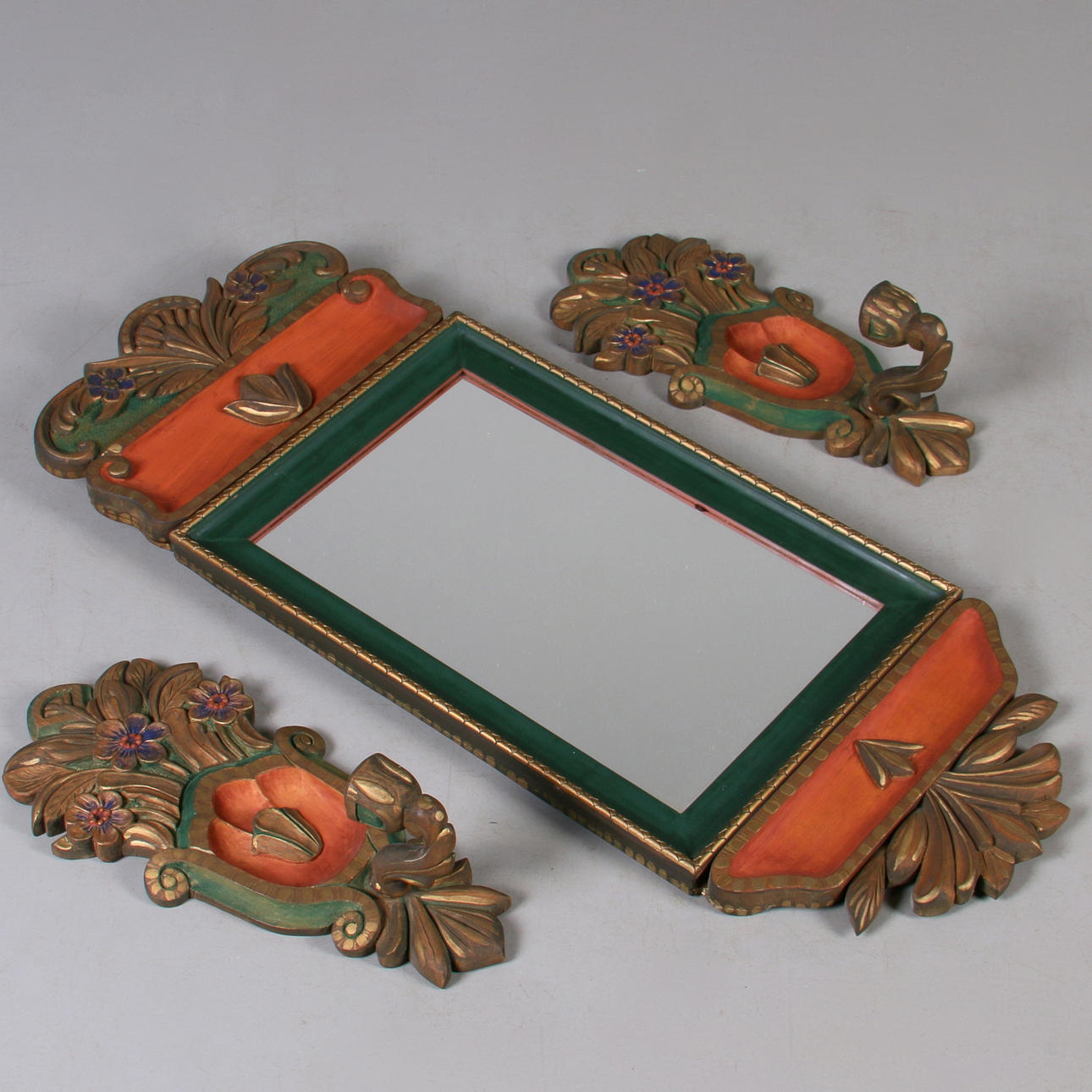 SPEGEL, samt lampetter, 3 delar, rokokostil, 1900-talets andra hälft.