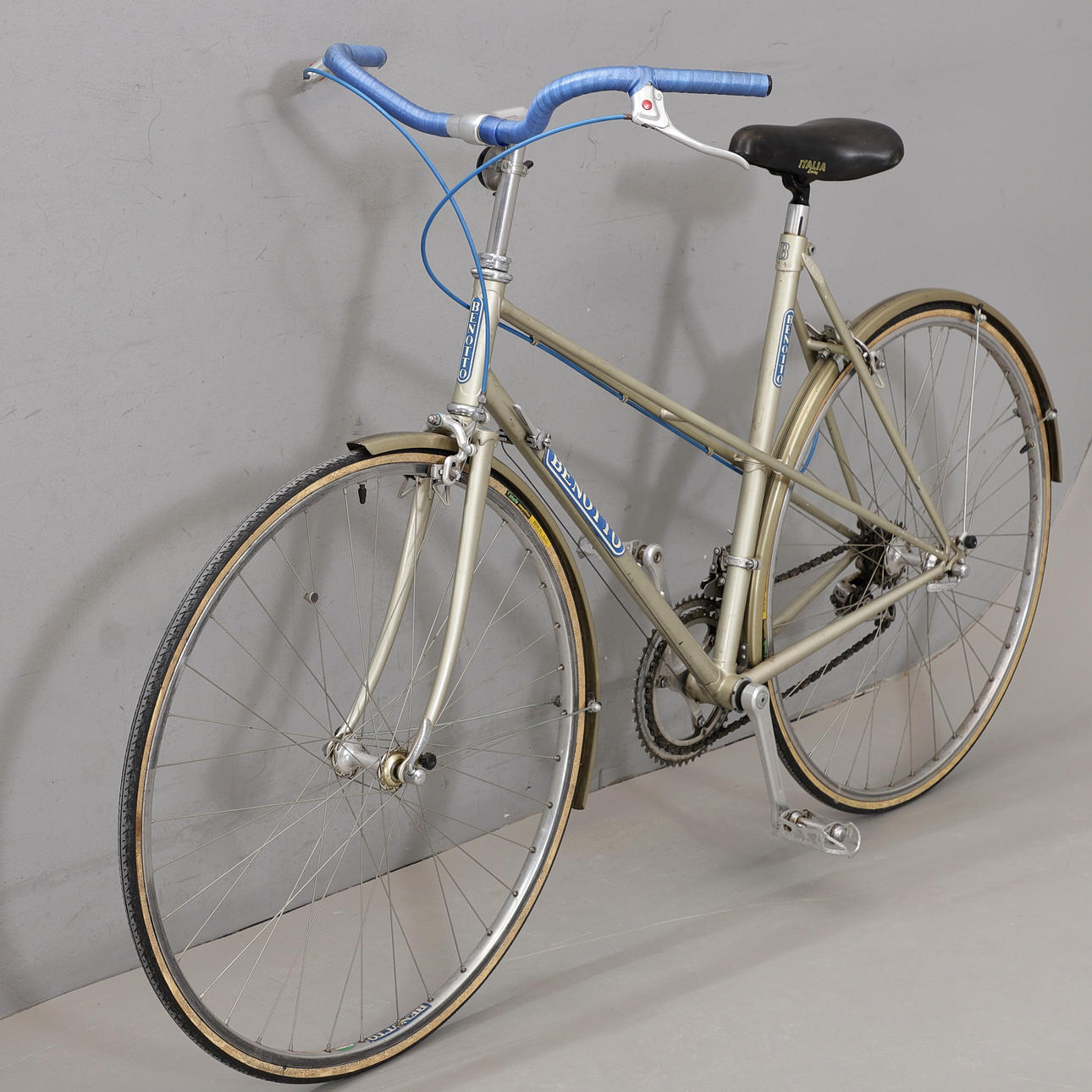 CYKEL, Benotto, 28 tum.