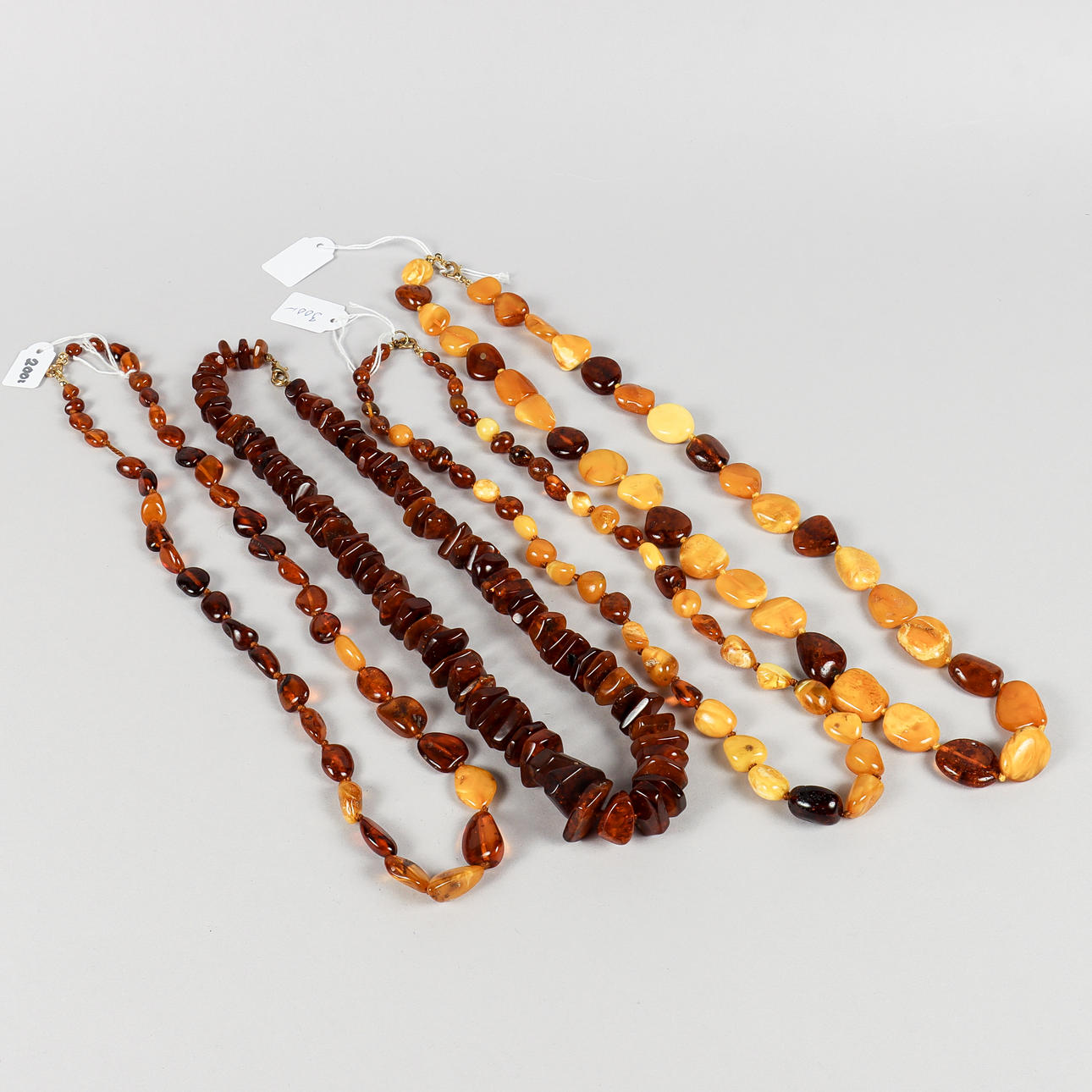 COLLIER 4 stycken bärnsten.