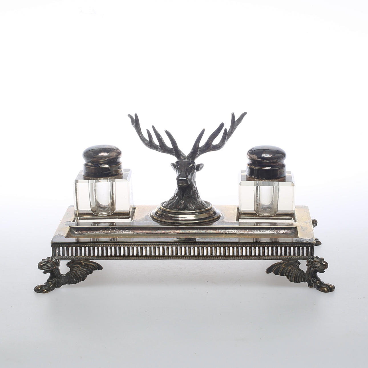 SKRIVSTÄLL, med hjortfigurin, nysilver, GAB.