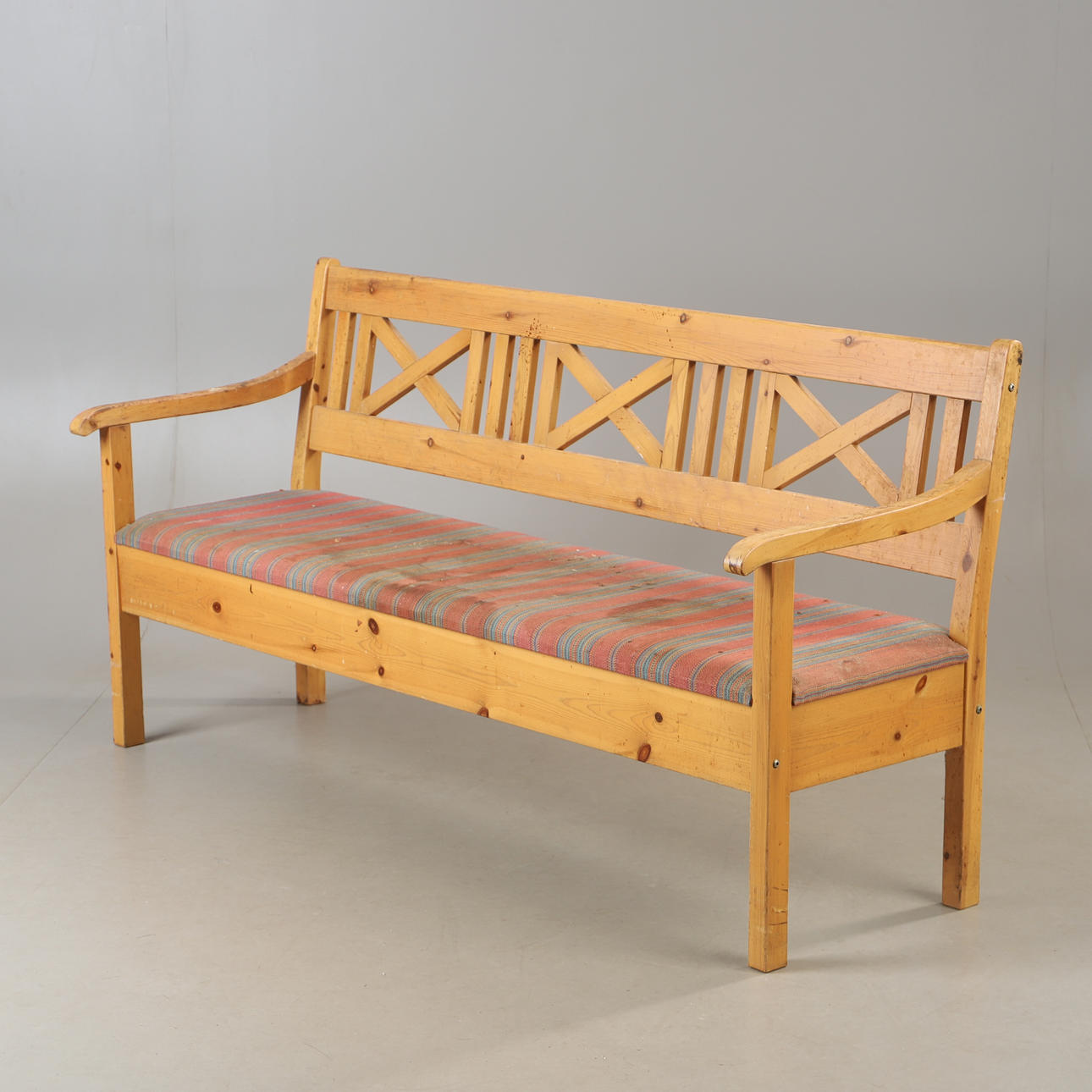 SOFFA, furu, 1900-tal.