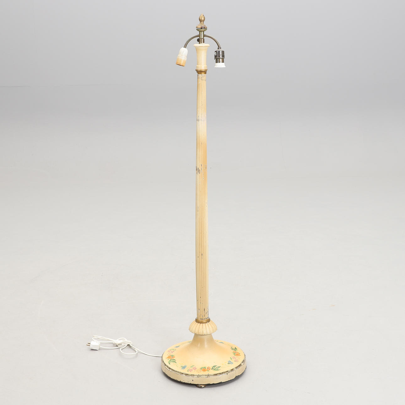 GOLVLAMPA, 1900-tal.