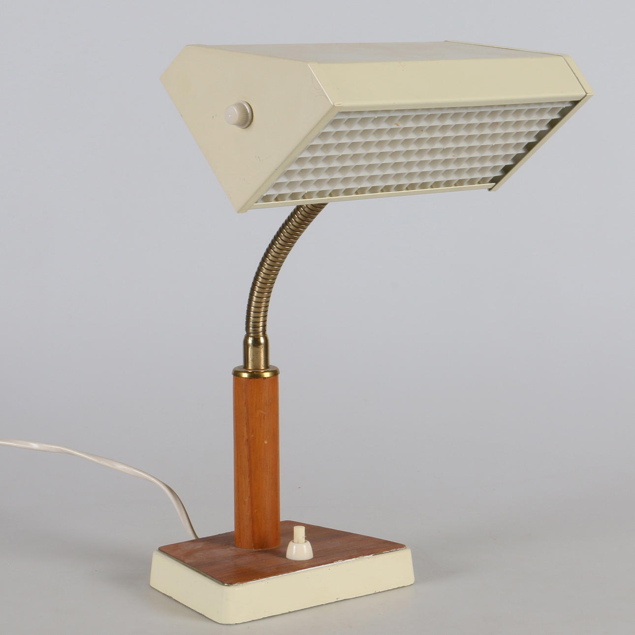 BORDSLAMPA, teak och plåt, Elidus, 1960/70-tal.