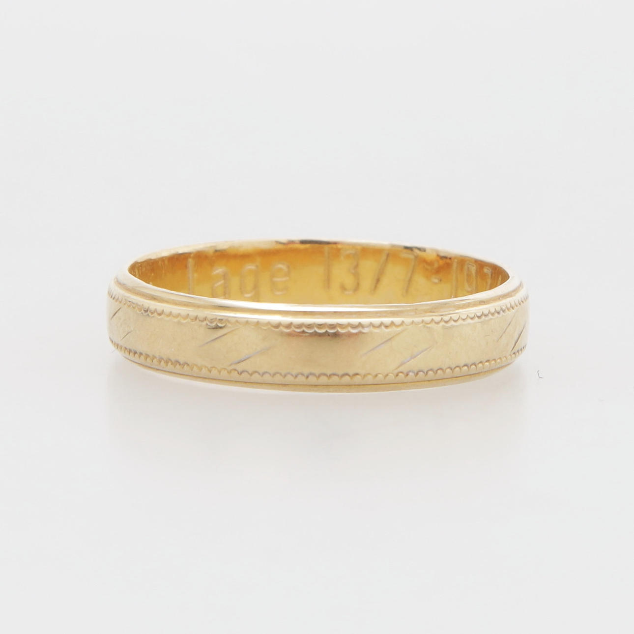 RING, guld 18K, vikt 2,72 gram.