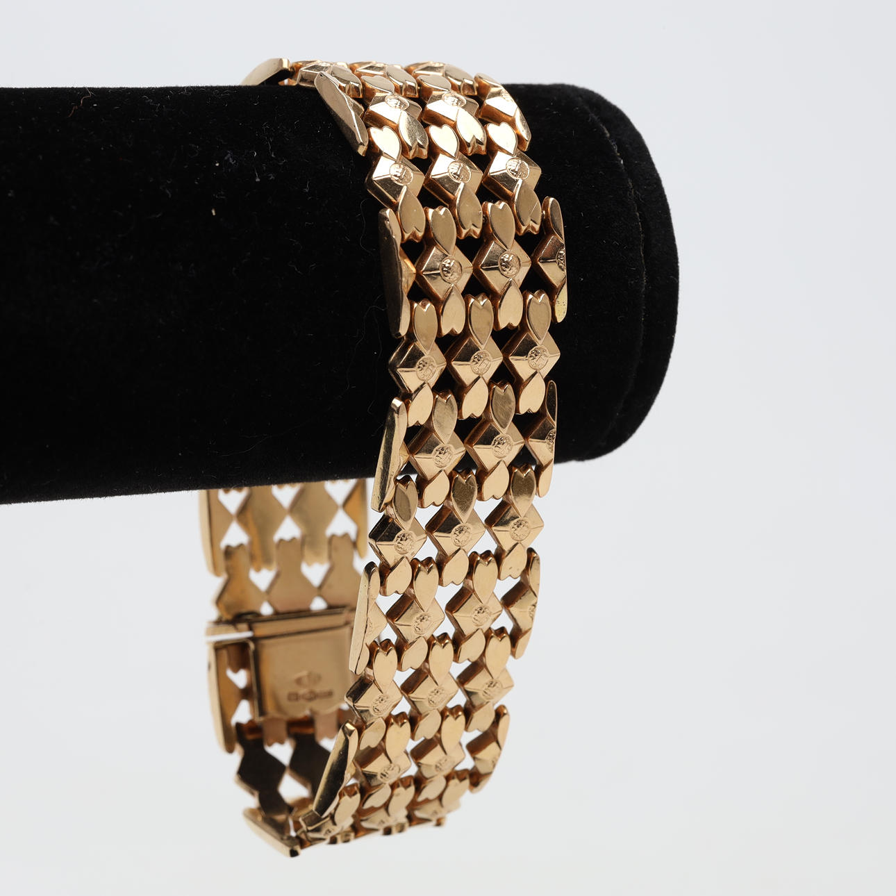 ARMBAND 18K, guld, vikt ca 35 gram.
