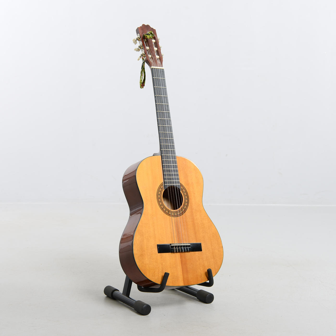 AKUSTISK GITARR, Cataluna.
